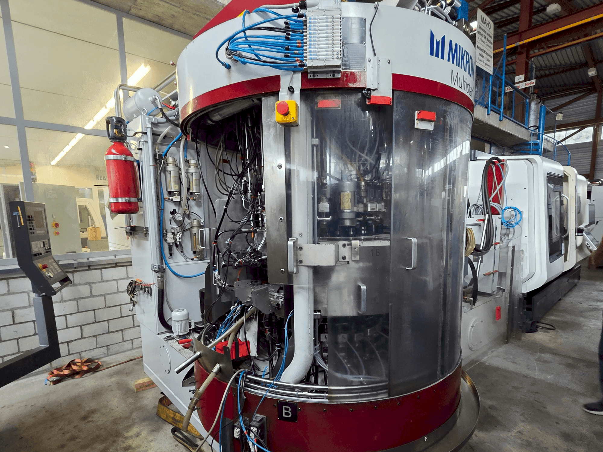 MIKRON Multistar CX-24/500R-maskinen framifrån