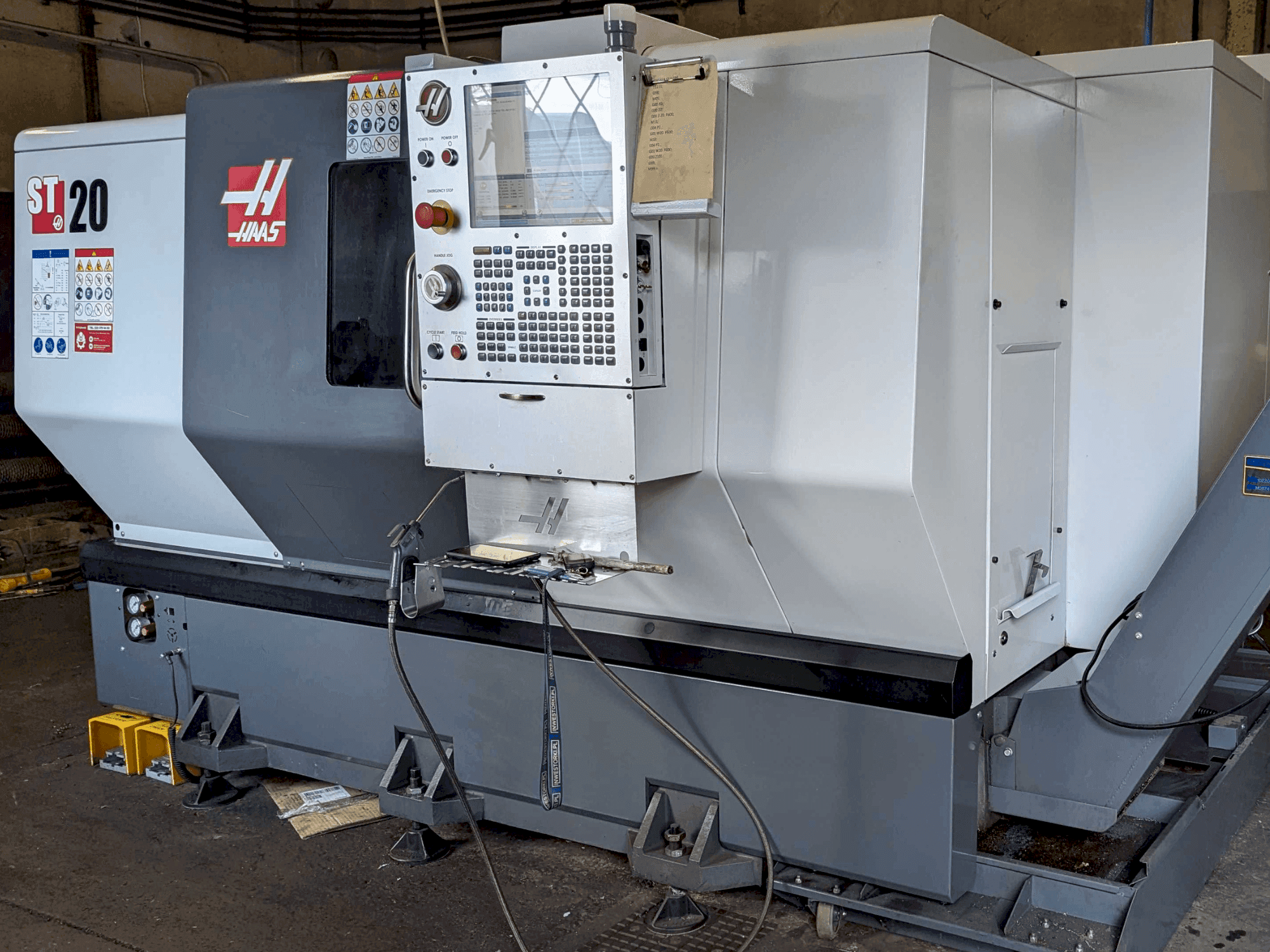 HAAS ST-20-maskinen framifrån