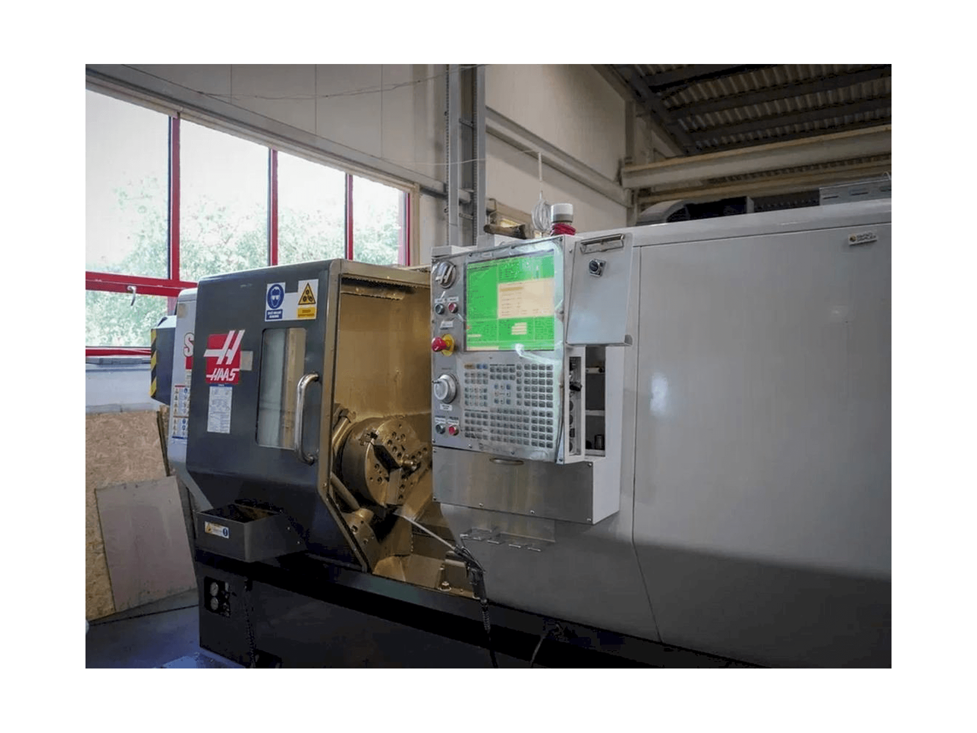 HAAS ST-30-maskinen framifrån