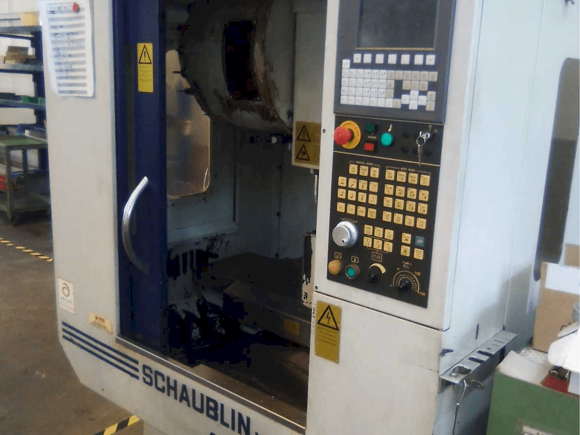 SCHAUBLIN 48V-maskinen framifrån