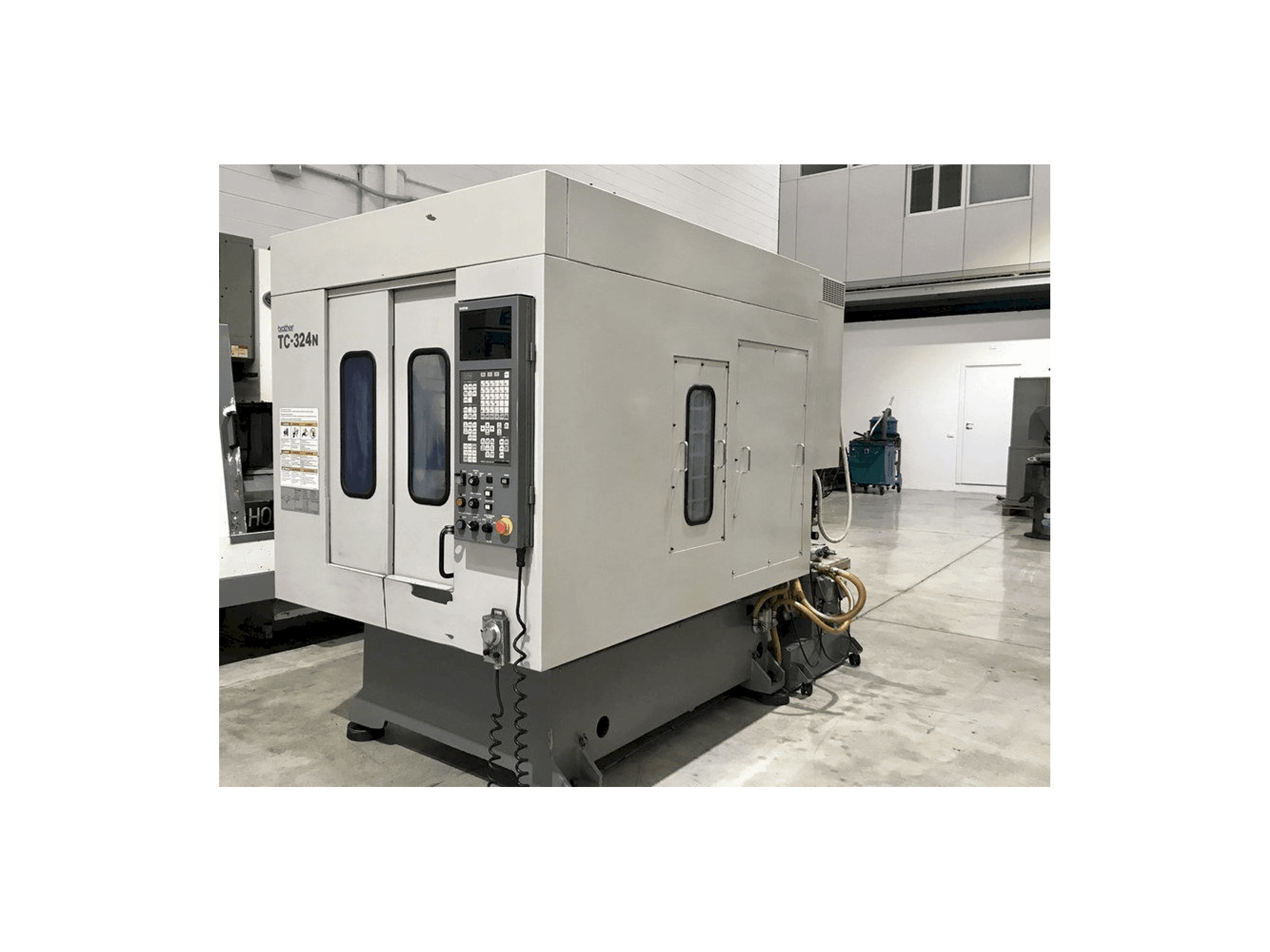 Brother TC 324N-maskinen framifrån