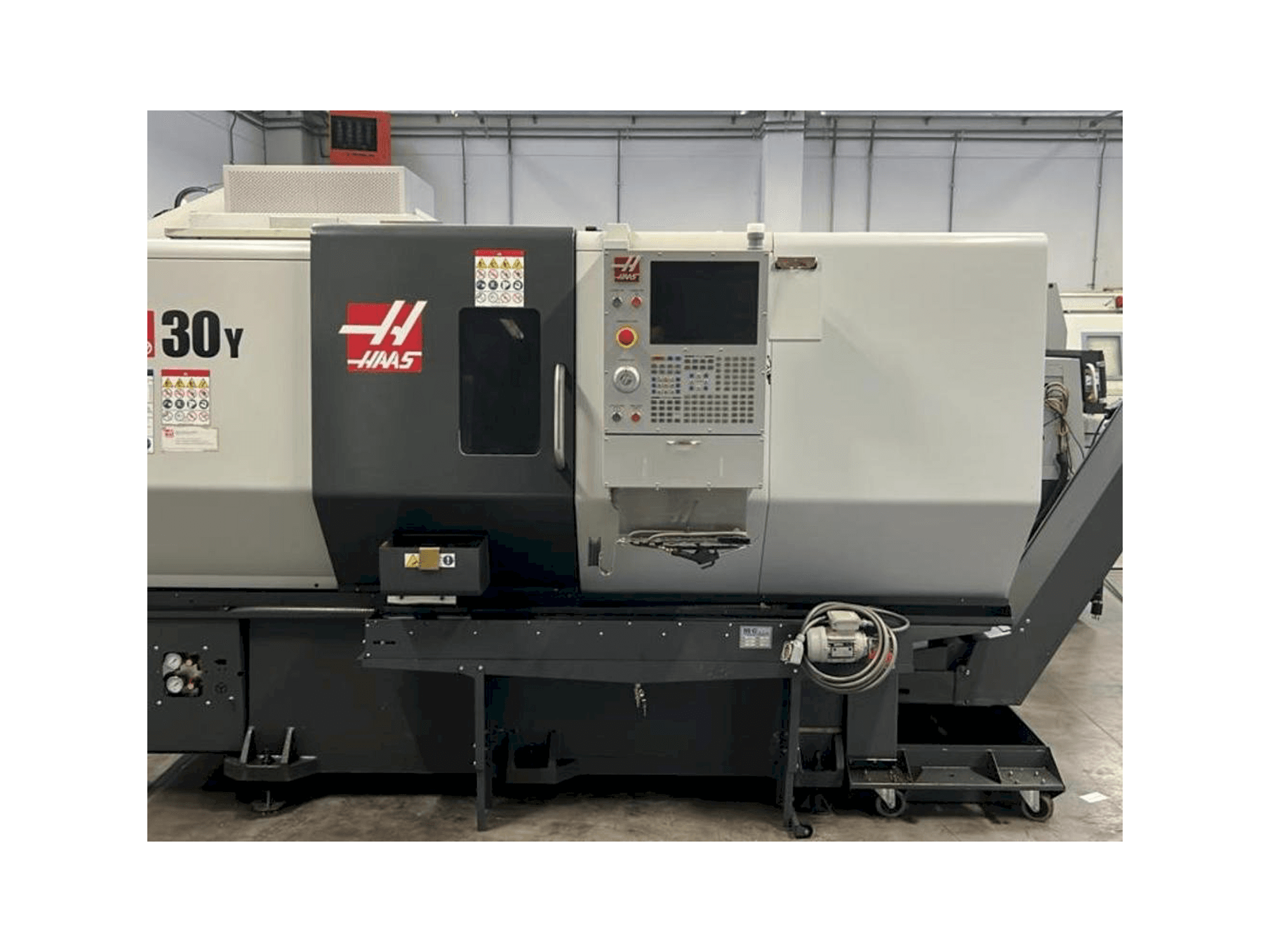 HAAS DS30Y-maskinen framifrån