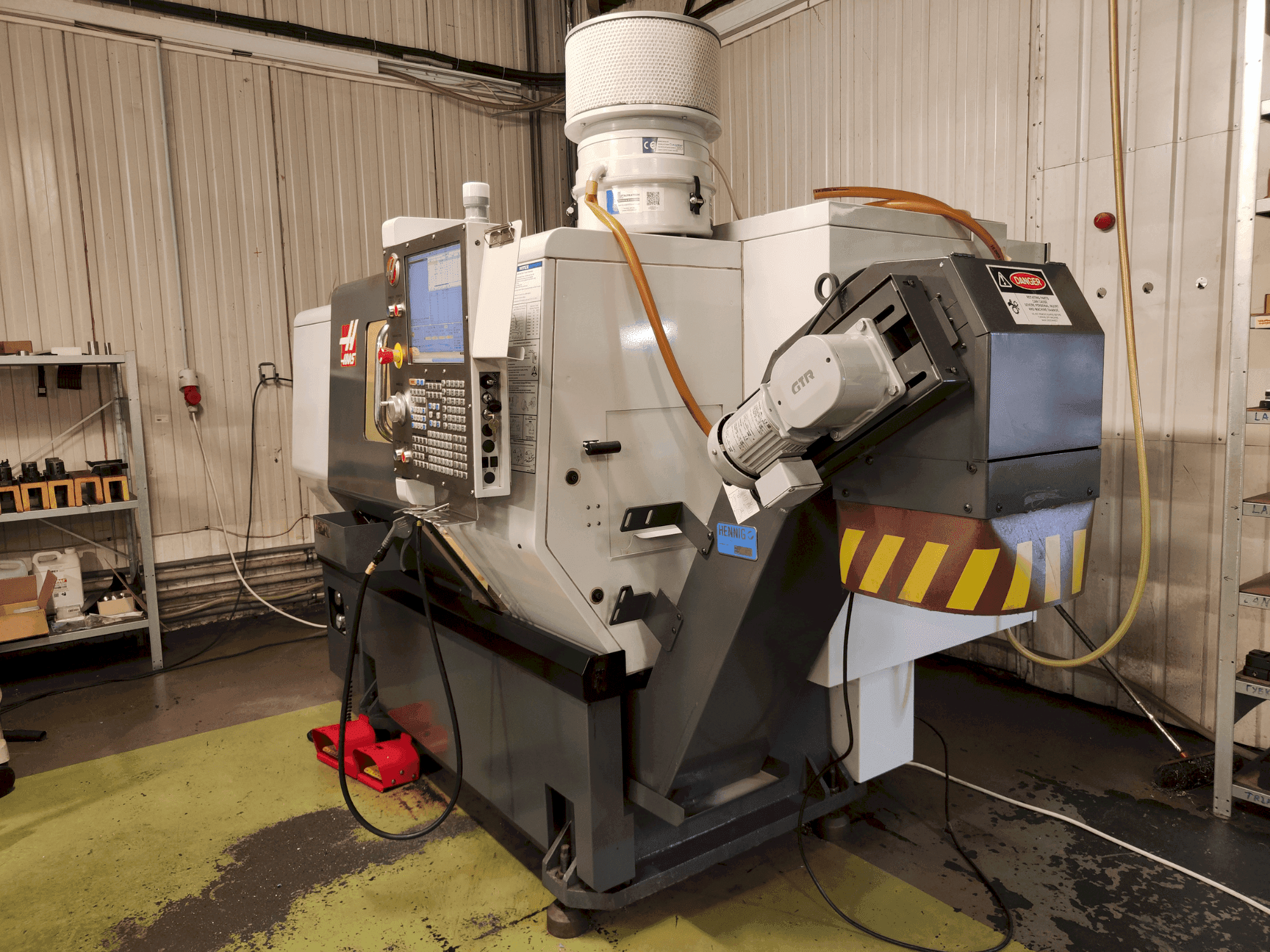 HAAS ST-10-maskinen framifrån