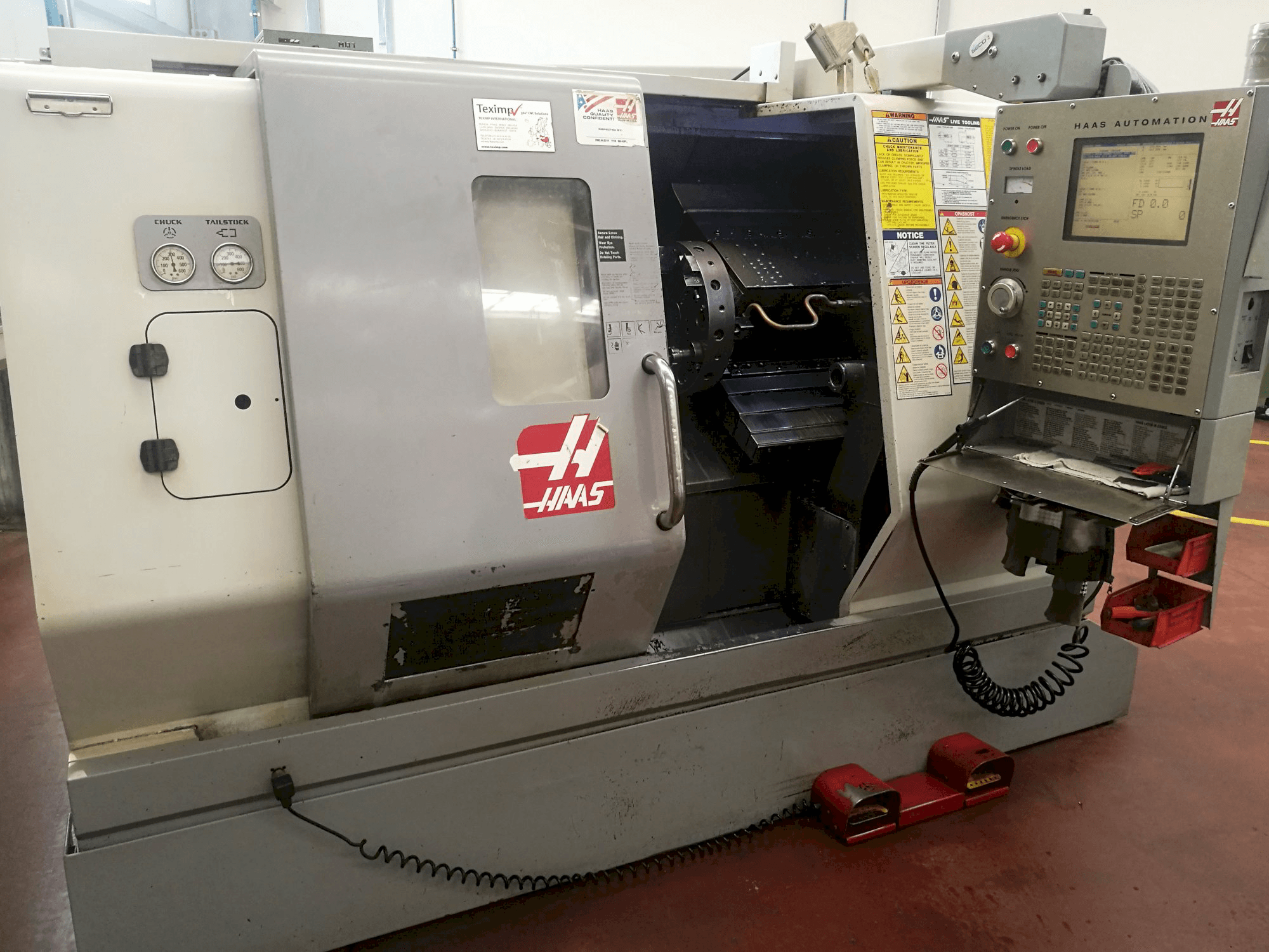 HAAS-maskinen sedd från vänsterSL-20THE