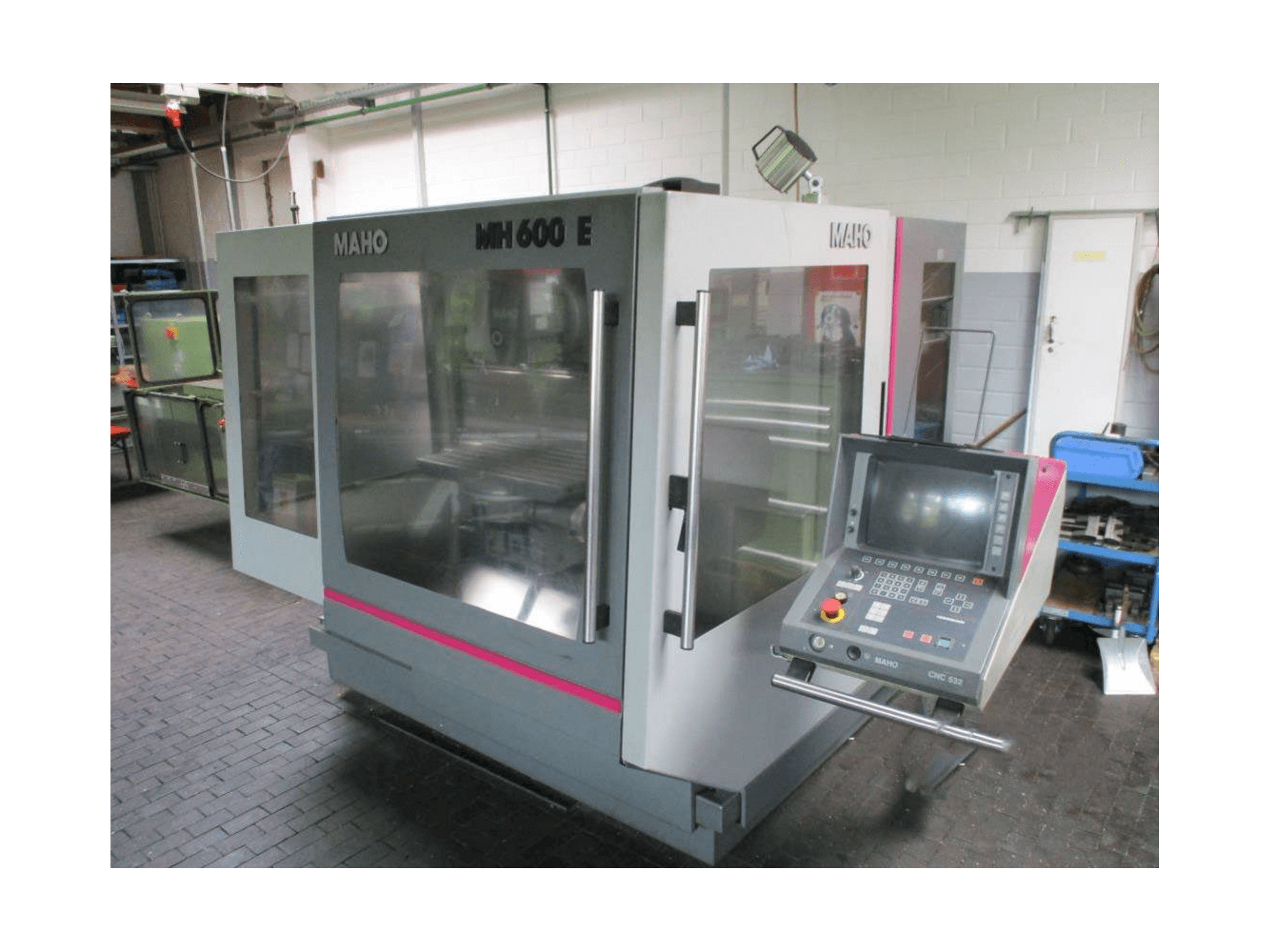 MAHO MAHO 600 E-maskinen framifrån