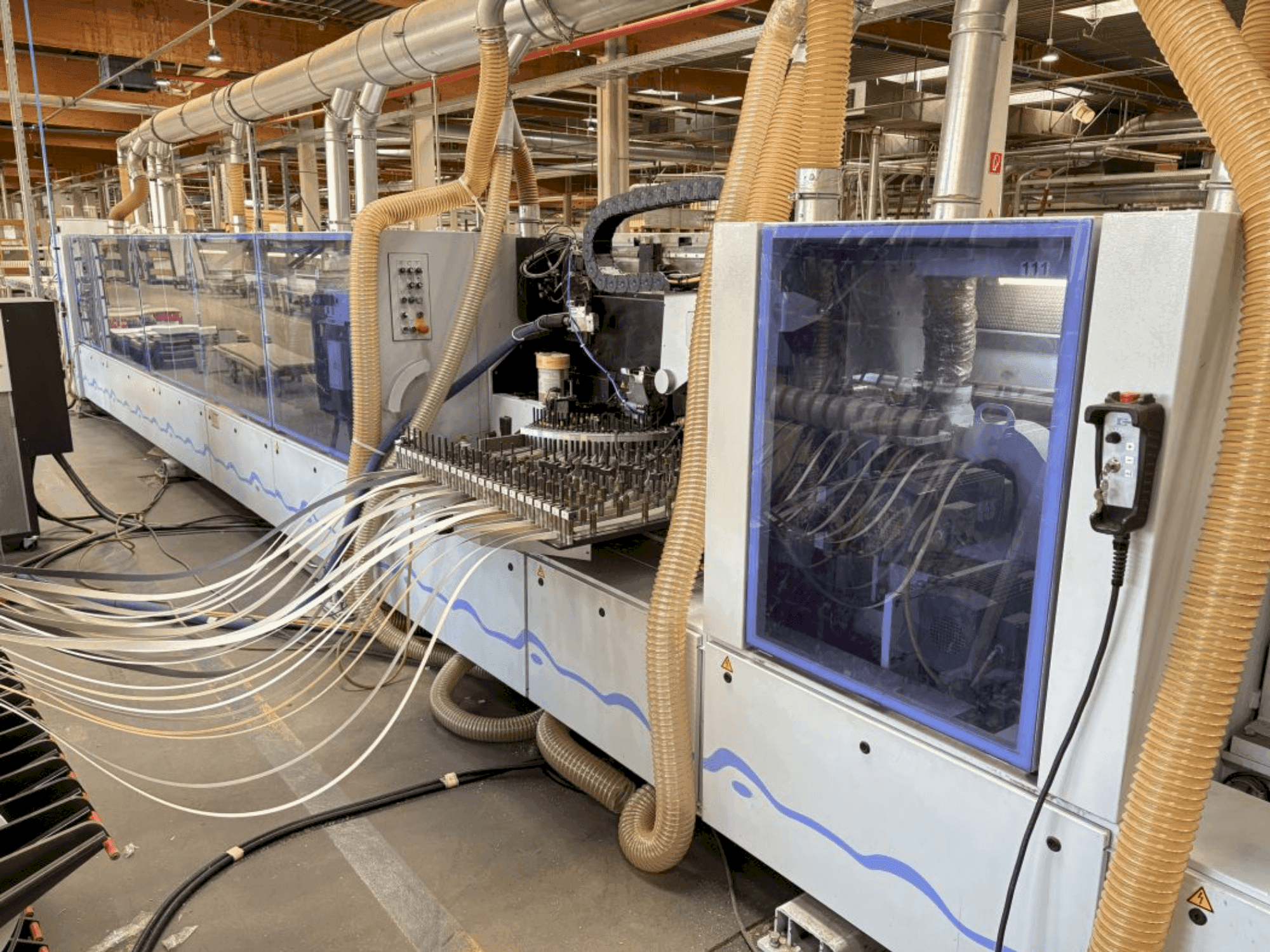 HOMAG KFL350/12/A3/L/WZ-maskinen framifrån