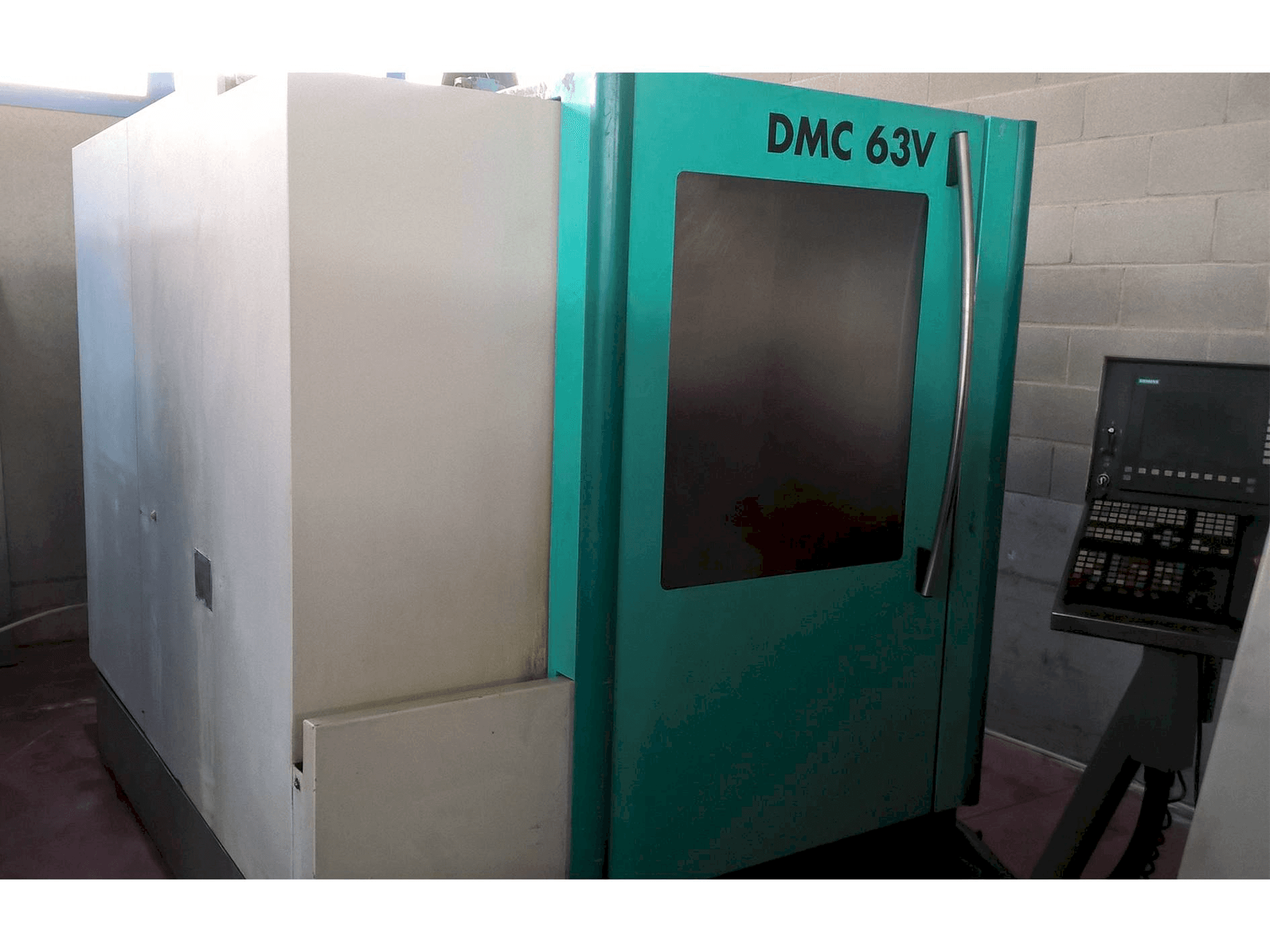 DECKEL MAHO DMC 63V-maskinen framifrån