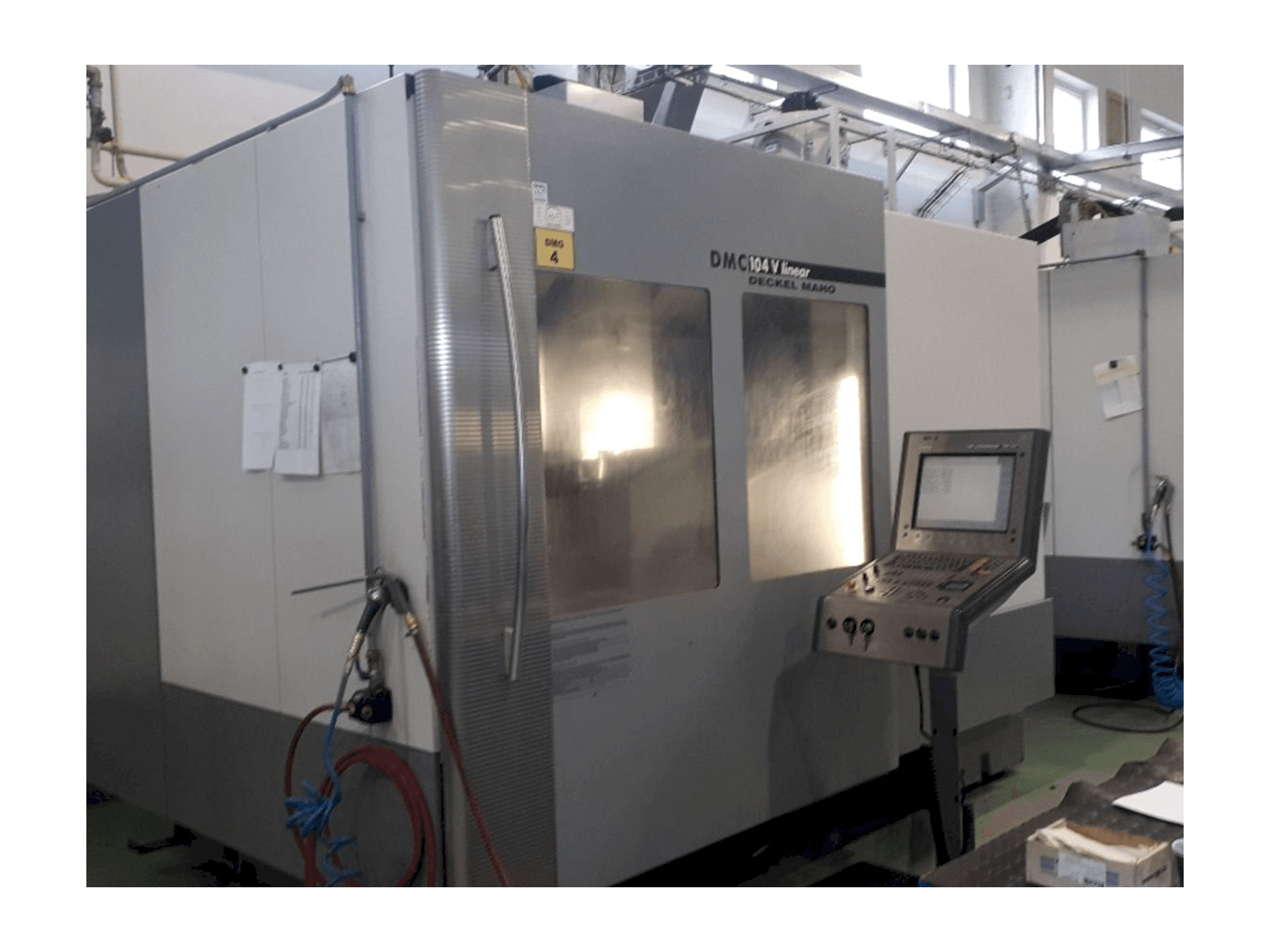 DECKEL MAHO DMC 104 linear-maskinen framifrån