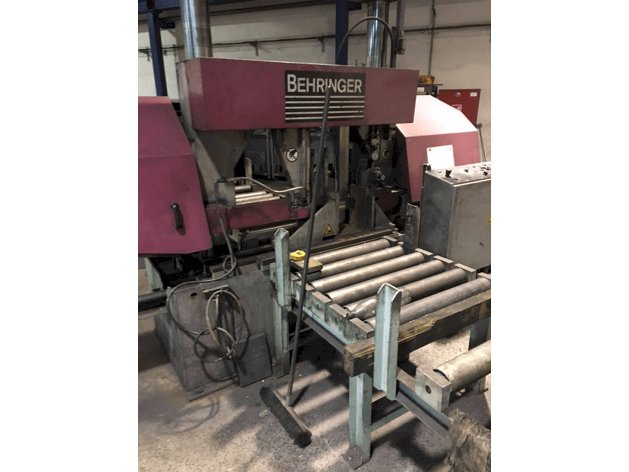 Behringer HBP 530-maskinen framifrån