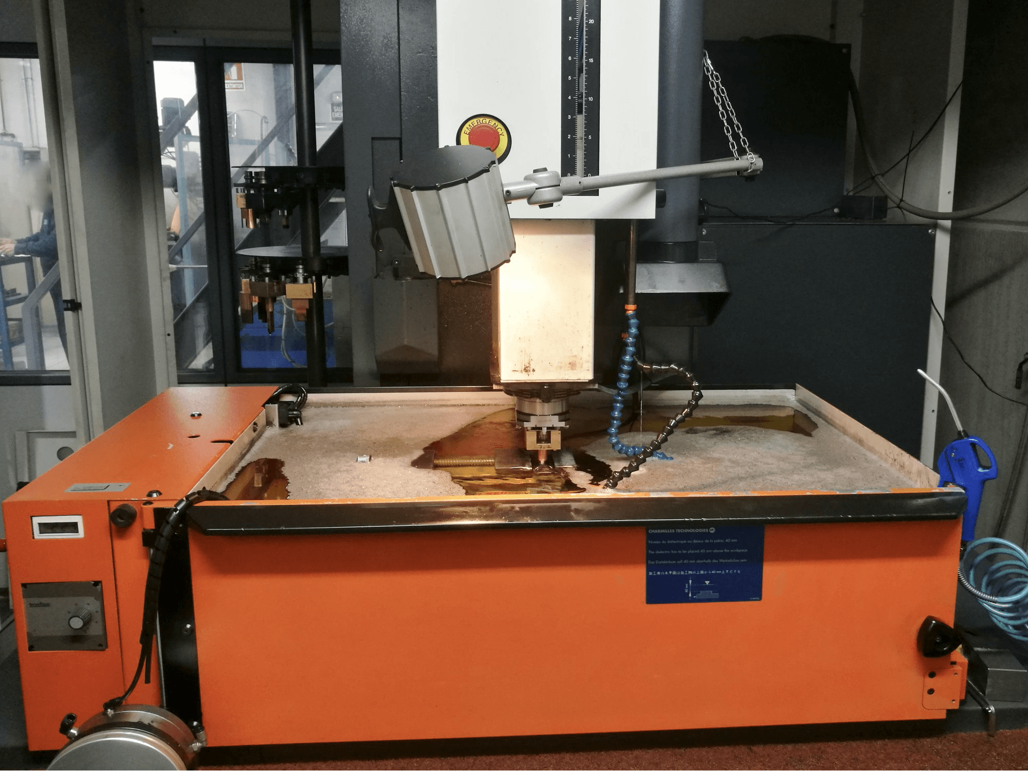 CHARMILLES-maskinen framifrånROBOFORM 2000+