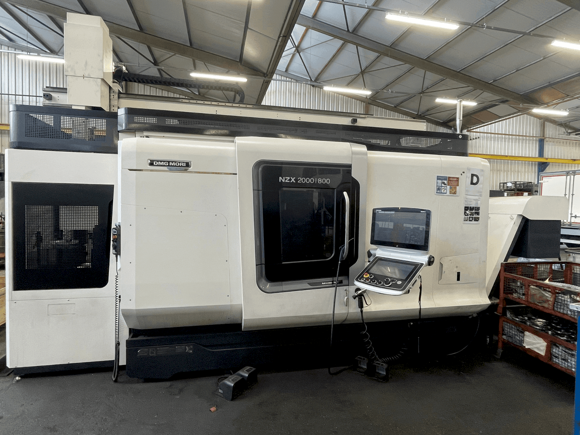 DMG MORI NZX 2000/800-maskinen framifrån