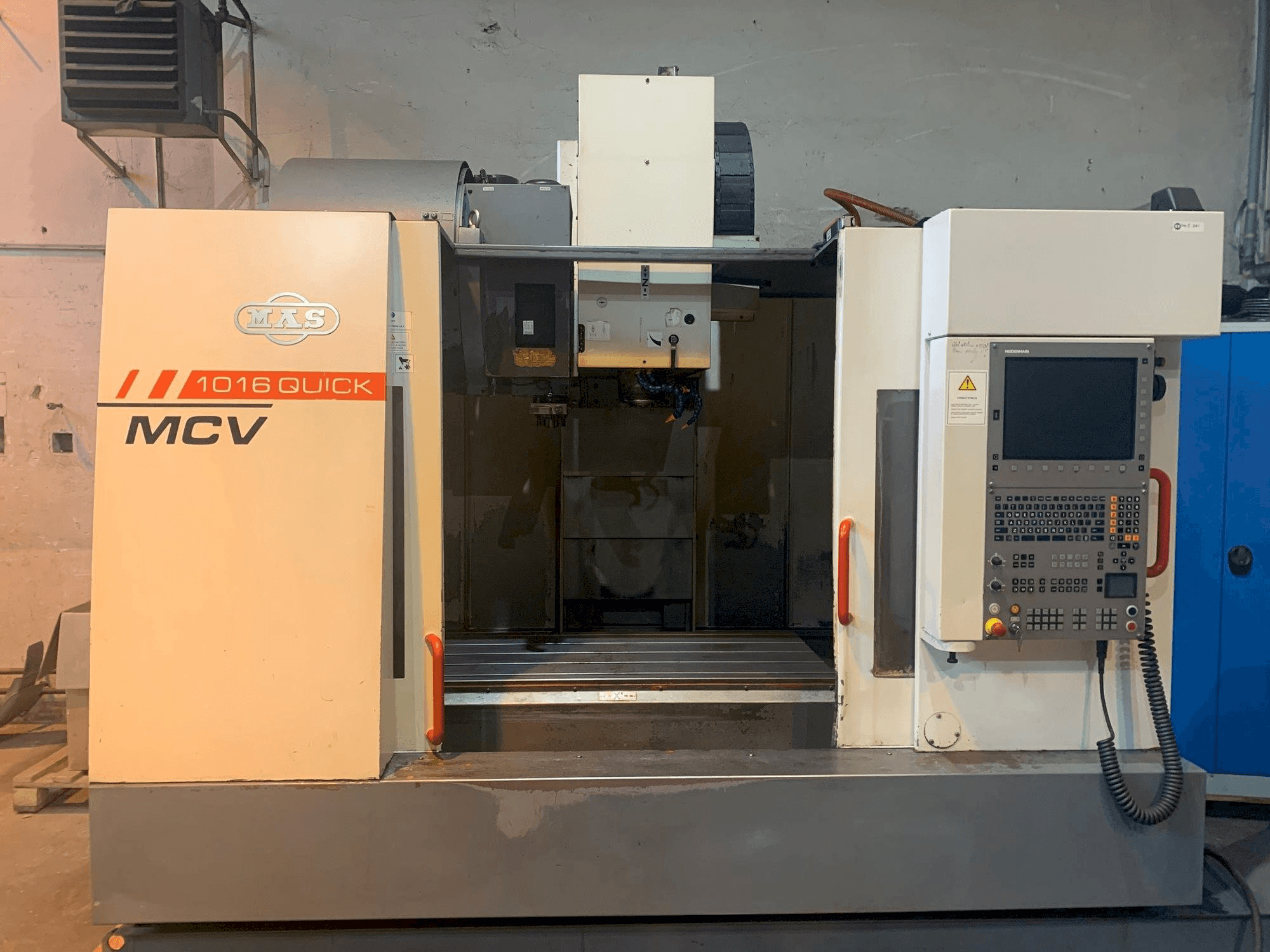 KOVOSVIT MAS MCV 1016 QUICK-maskinen framifrån