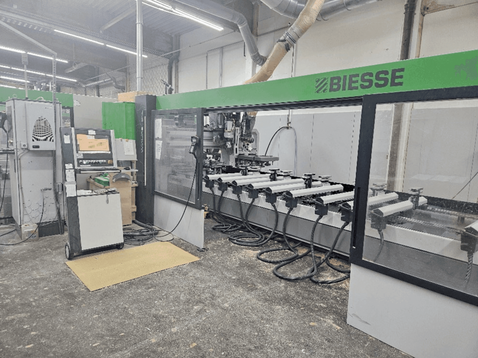 BIESSE WINDOW PRODUCTION LINE WEINIG / BIESSE-maskinen framifrån