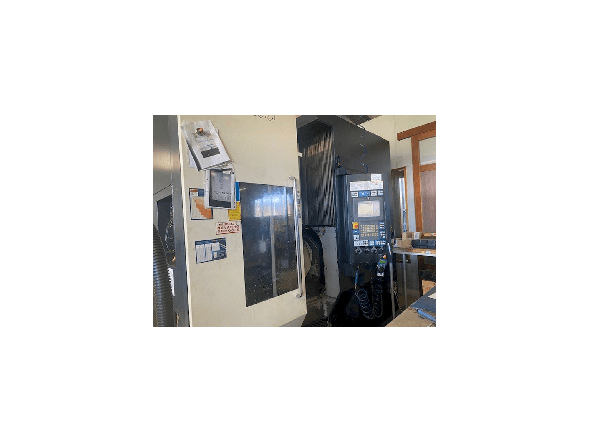 Makino D500-maskinen framifrån