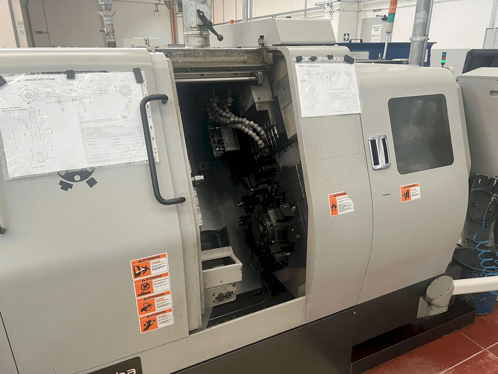 Hanwha STL 38 H-maskinen framifrån