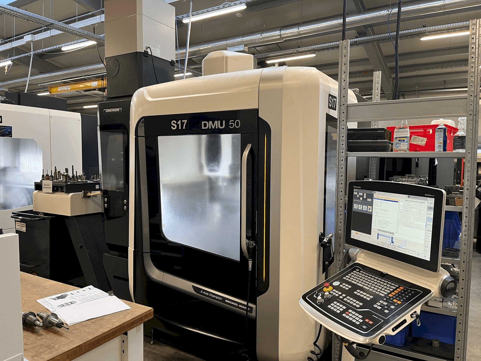 DMG MORI DMU 50-maskinen framifrån