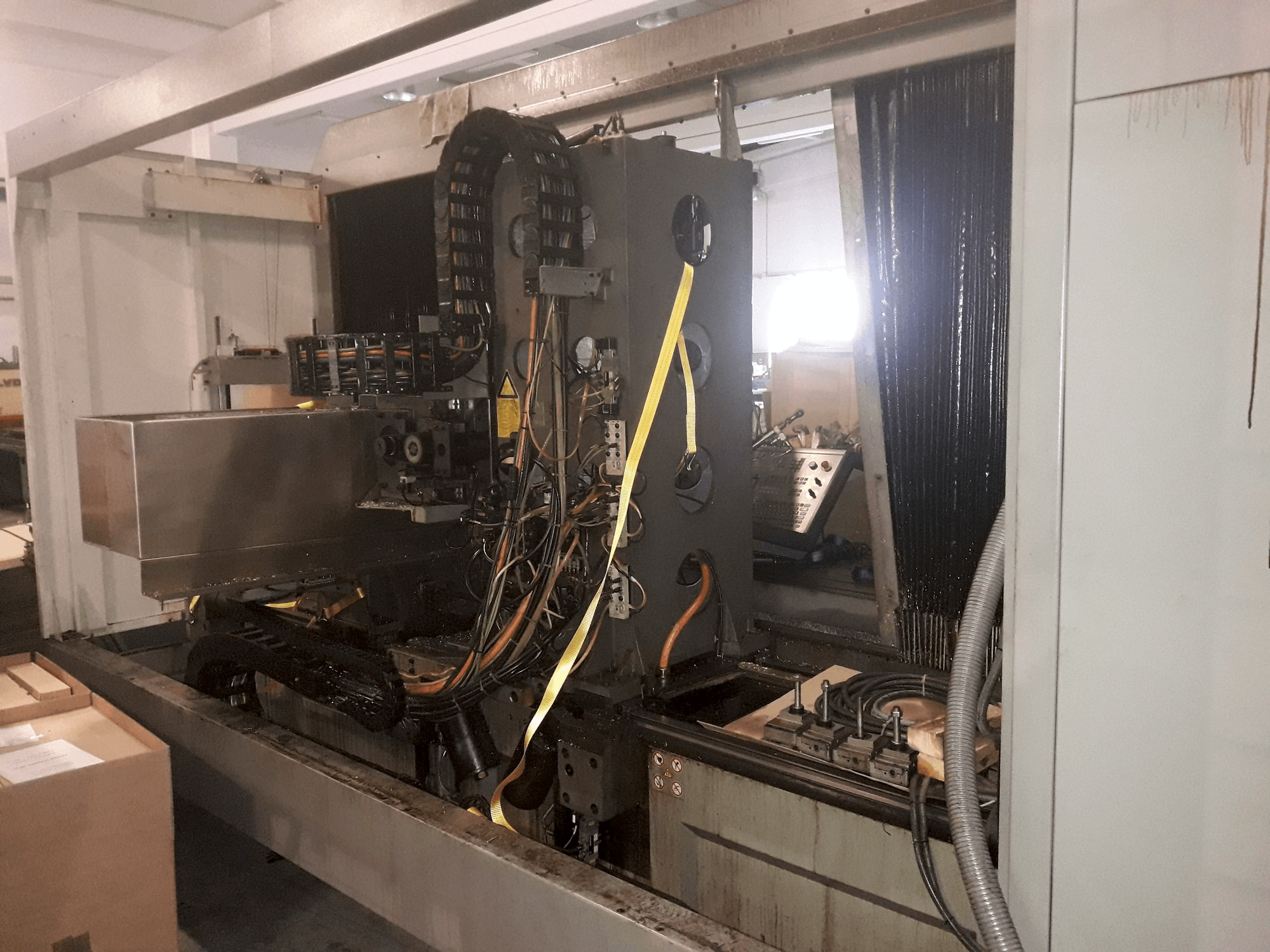 DMG DMF 220 linear-maskinen framifrån