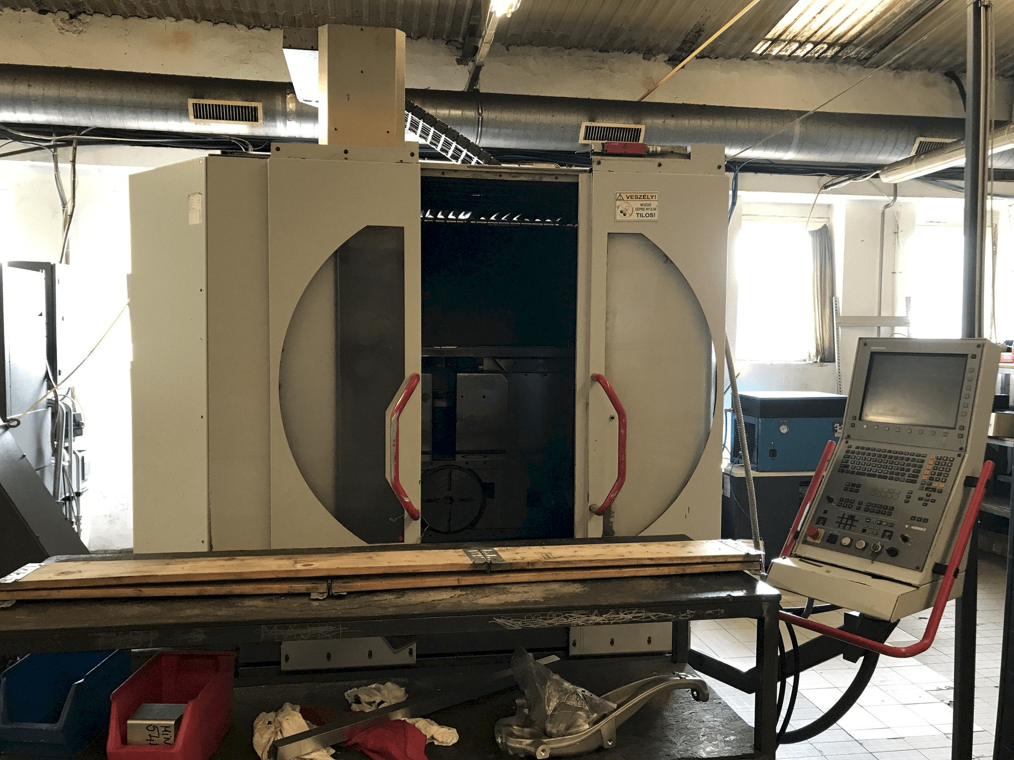 HERMLE B 300 U-maskinen framifrån