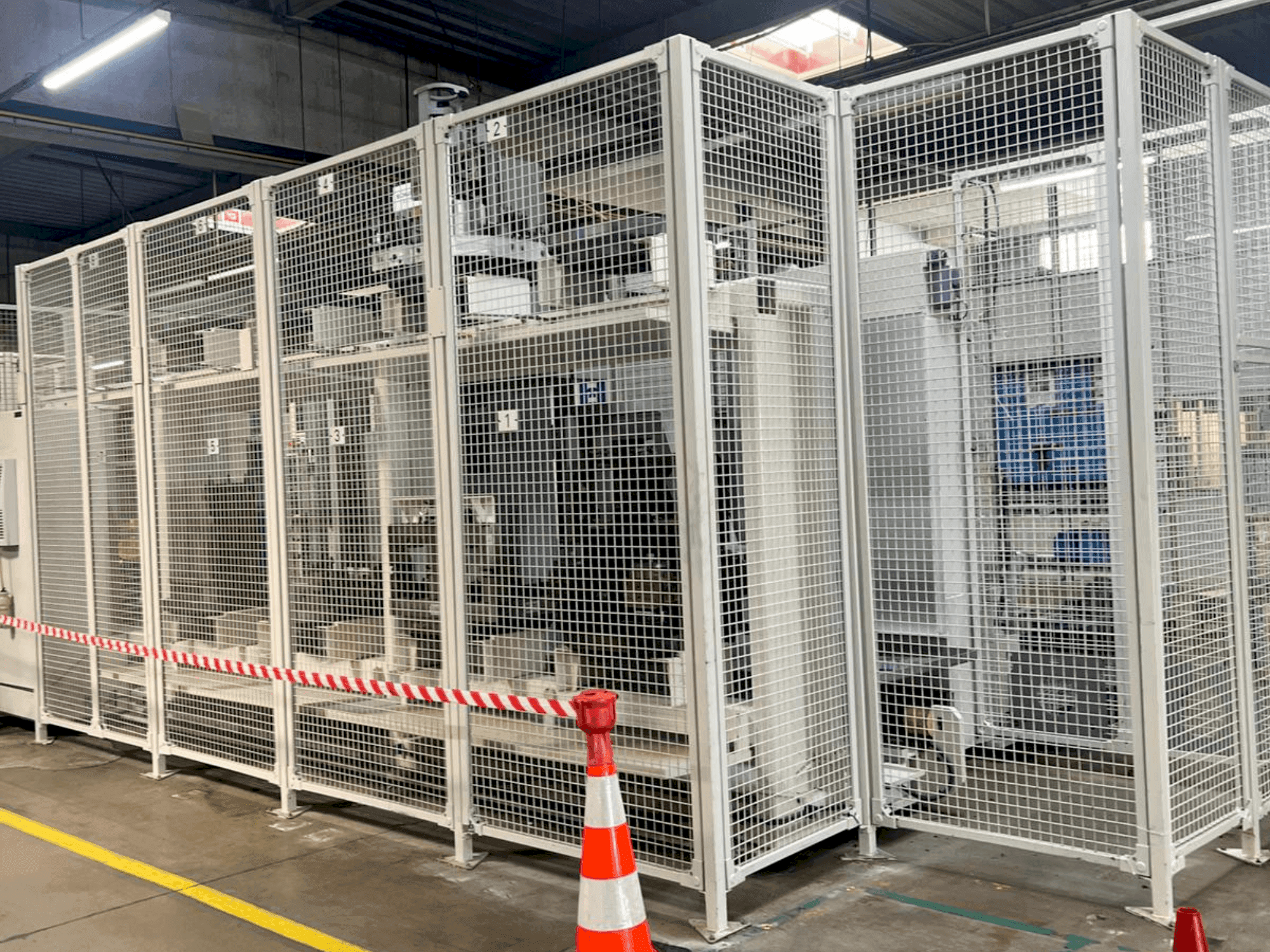 HELLER MCH 250-maskinen framifrån