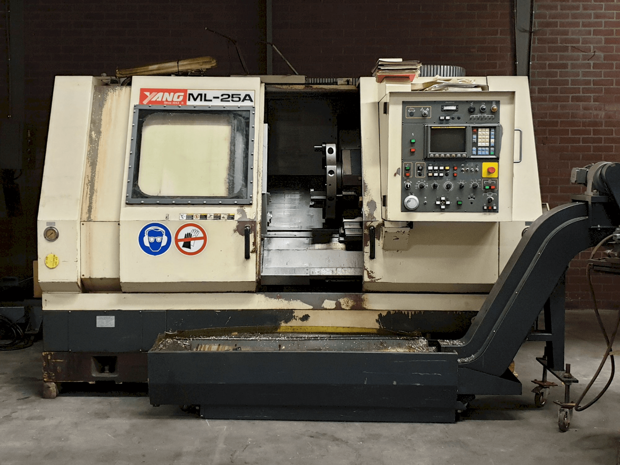 Yang-maskinen framifrånML - 25A