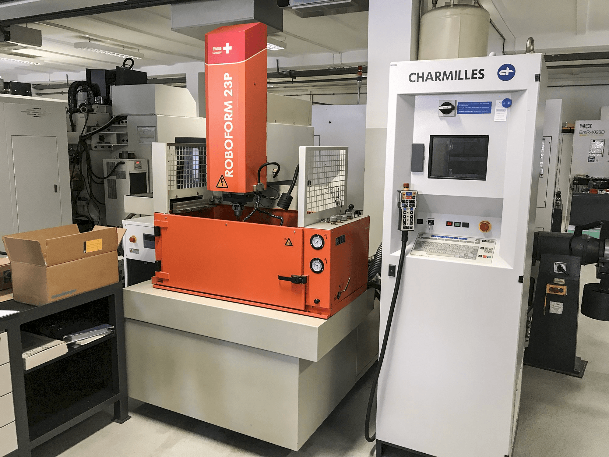 CHARMILLES-maskinen framifrånROBOFORM 23P