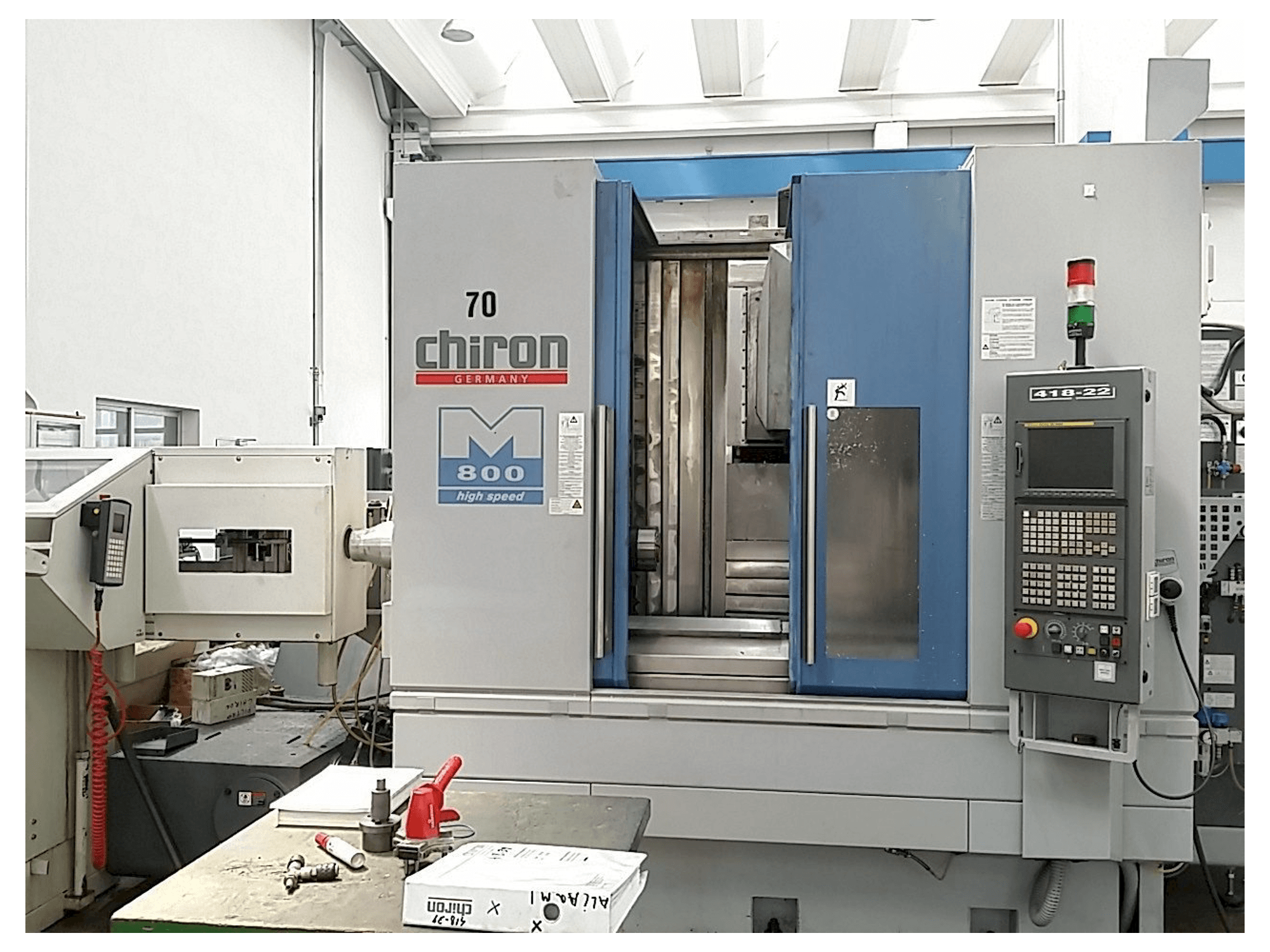 CHIRON Mill 800-maskinen framifrån