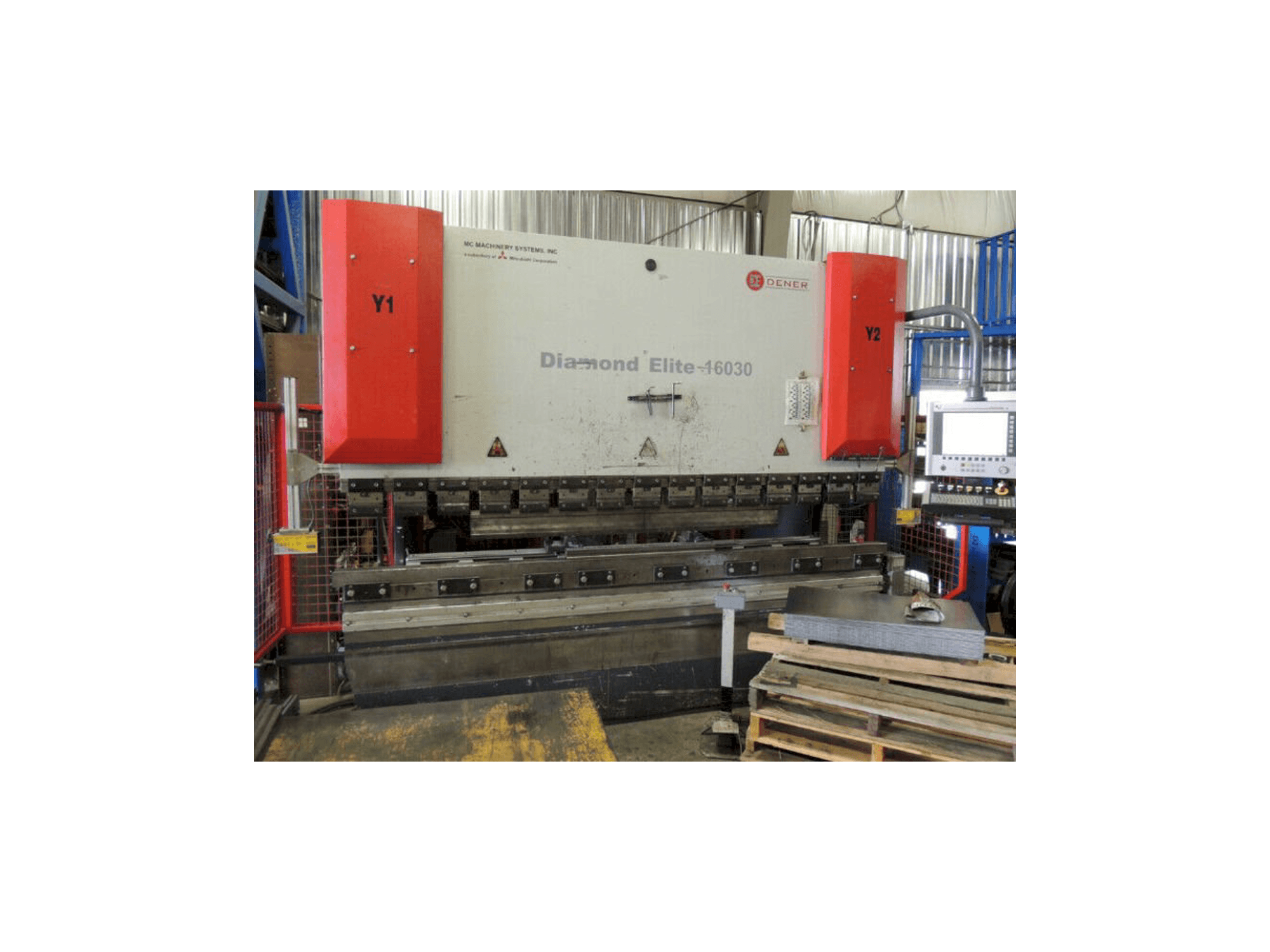 Mitsubishi Dener Diamond Elite 16030-maskinen framifrån