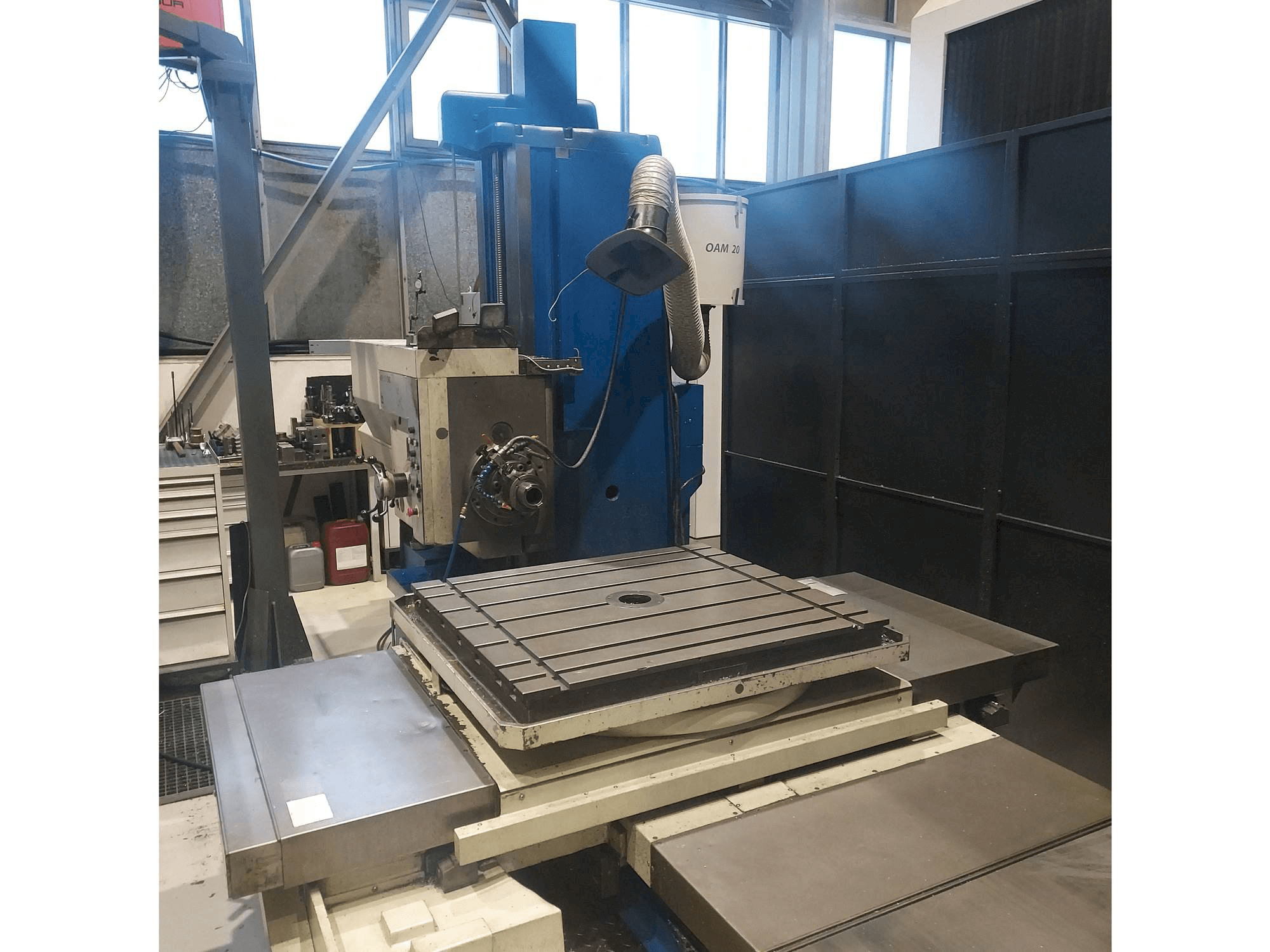 TOS WH 10 CNC-maskinen framifrån