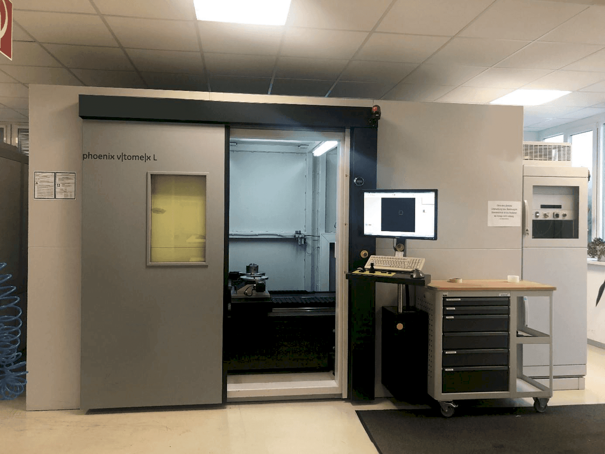 Phoenix V|tome|x L 240-maskinen framifrån