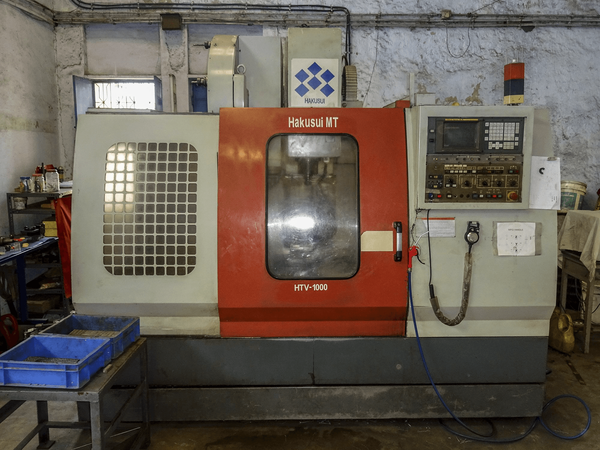 HAKUSUI-maskinen framifrånHTV-1000