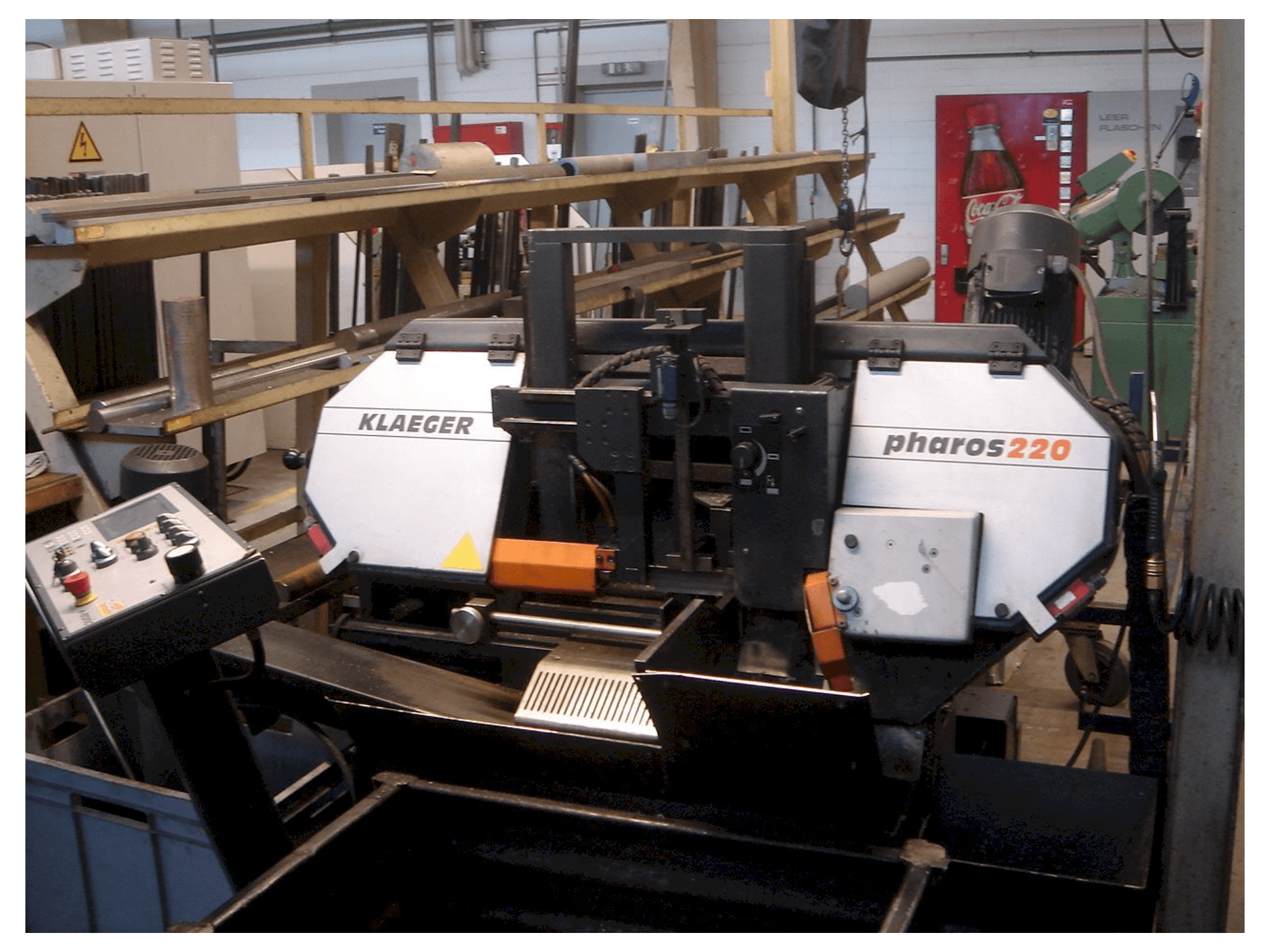 Klaeger Pharos 220-maskinen framifrån