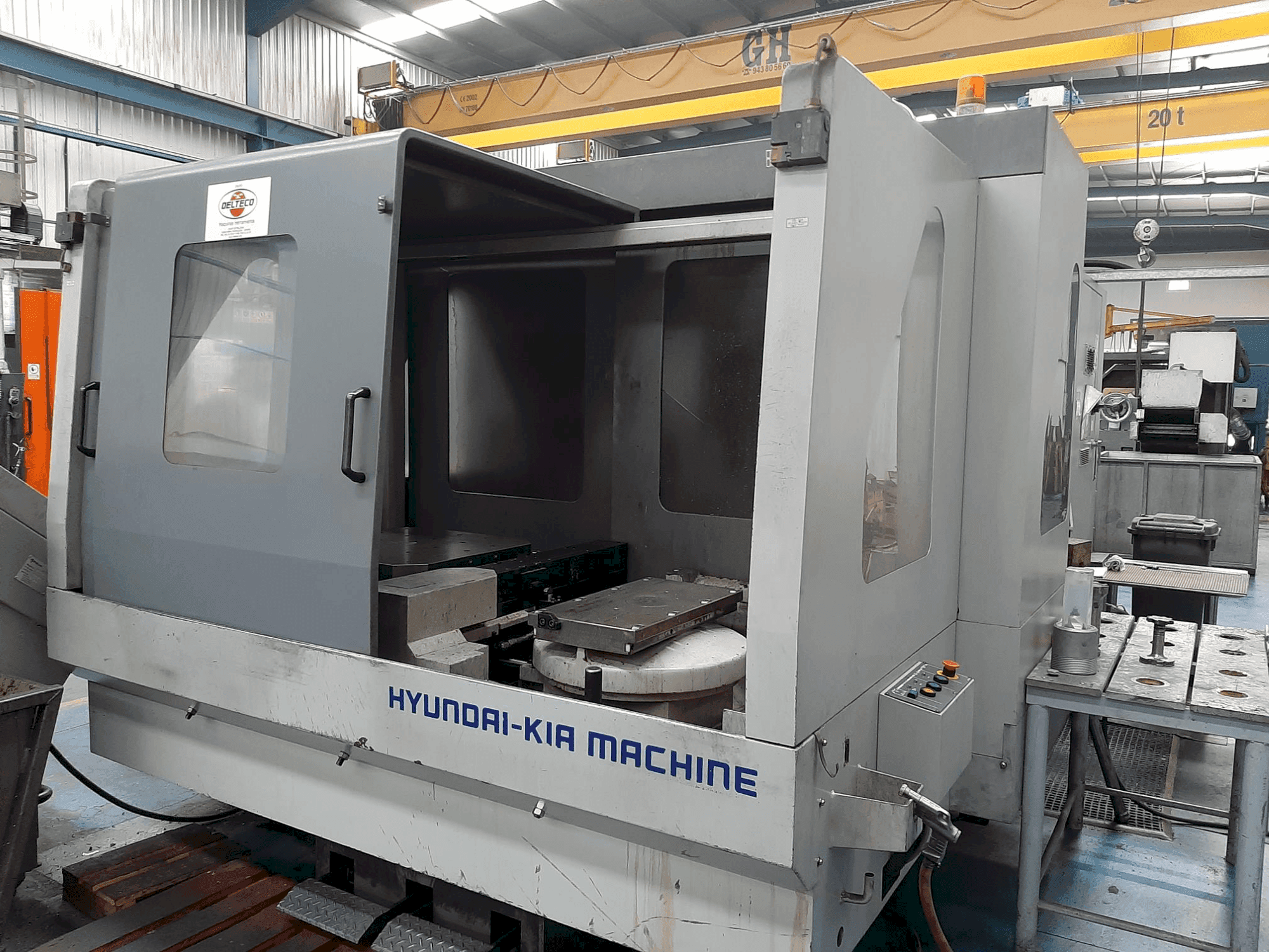 Hyundai KH-63G-maskinen framifrån