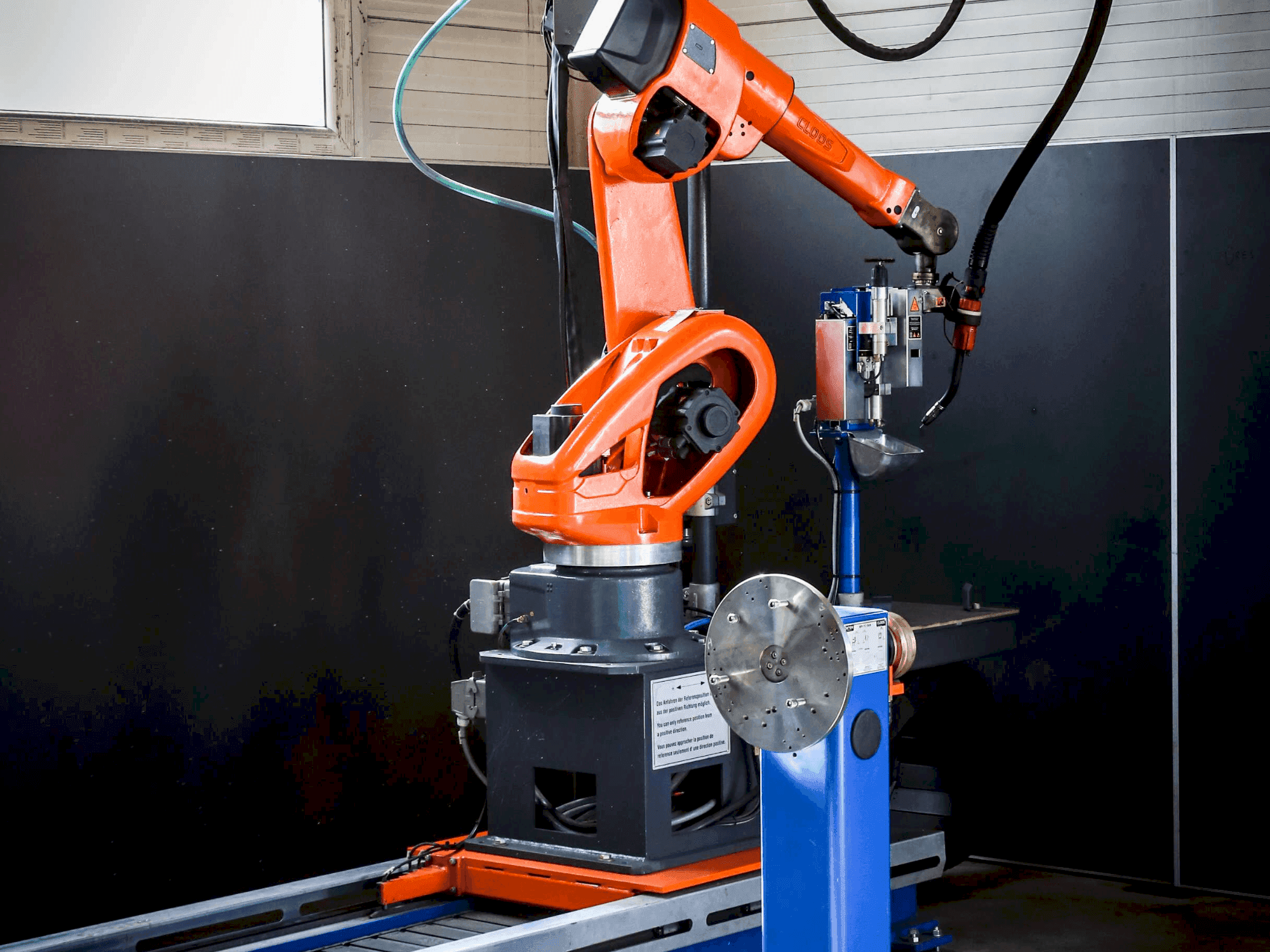 CLOOS QRC 350 QIROX-maskinen framifrån