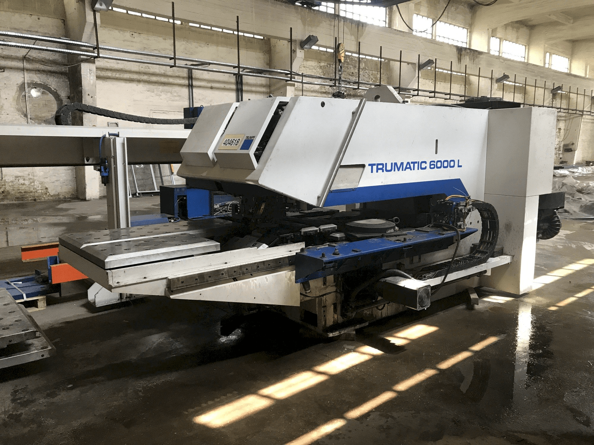 Trumpf TRUMATIC 6000 L (2002)-maskinen framifrån
