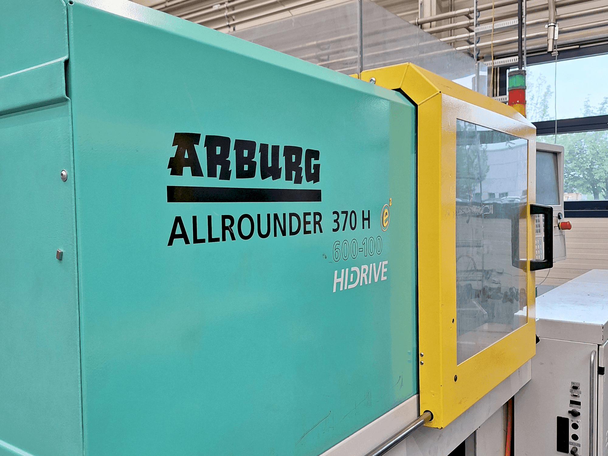 Arburg 370 H 600-100-maskinen framifrån