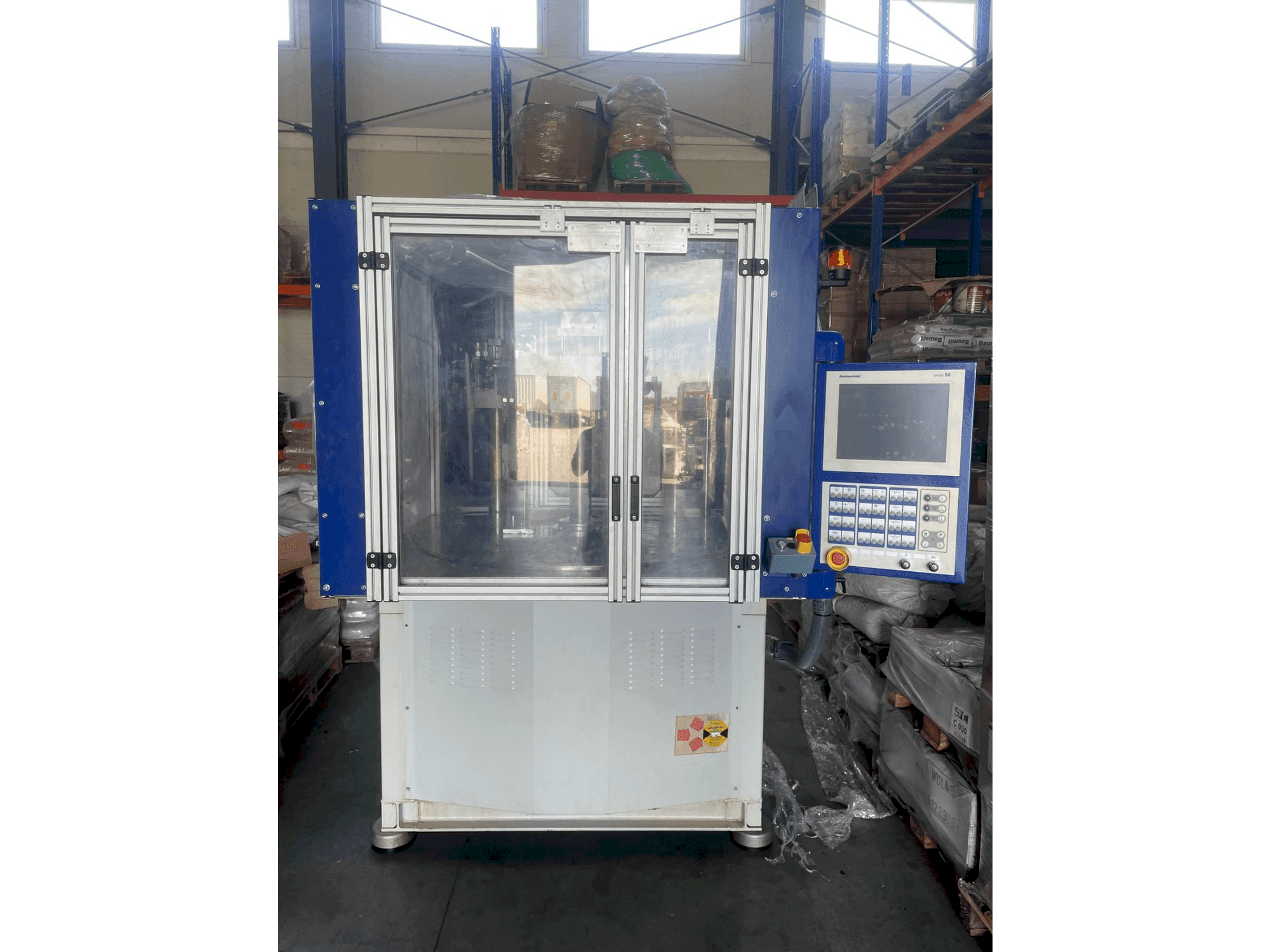 Battenfeld VM 150/525 R1280 Unilog B6P-maskinen framifrån