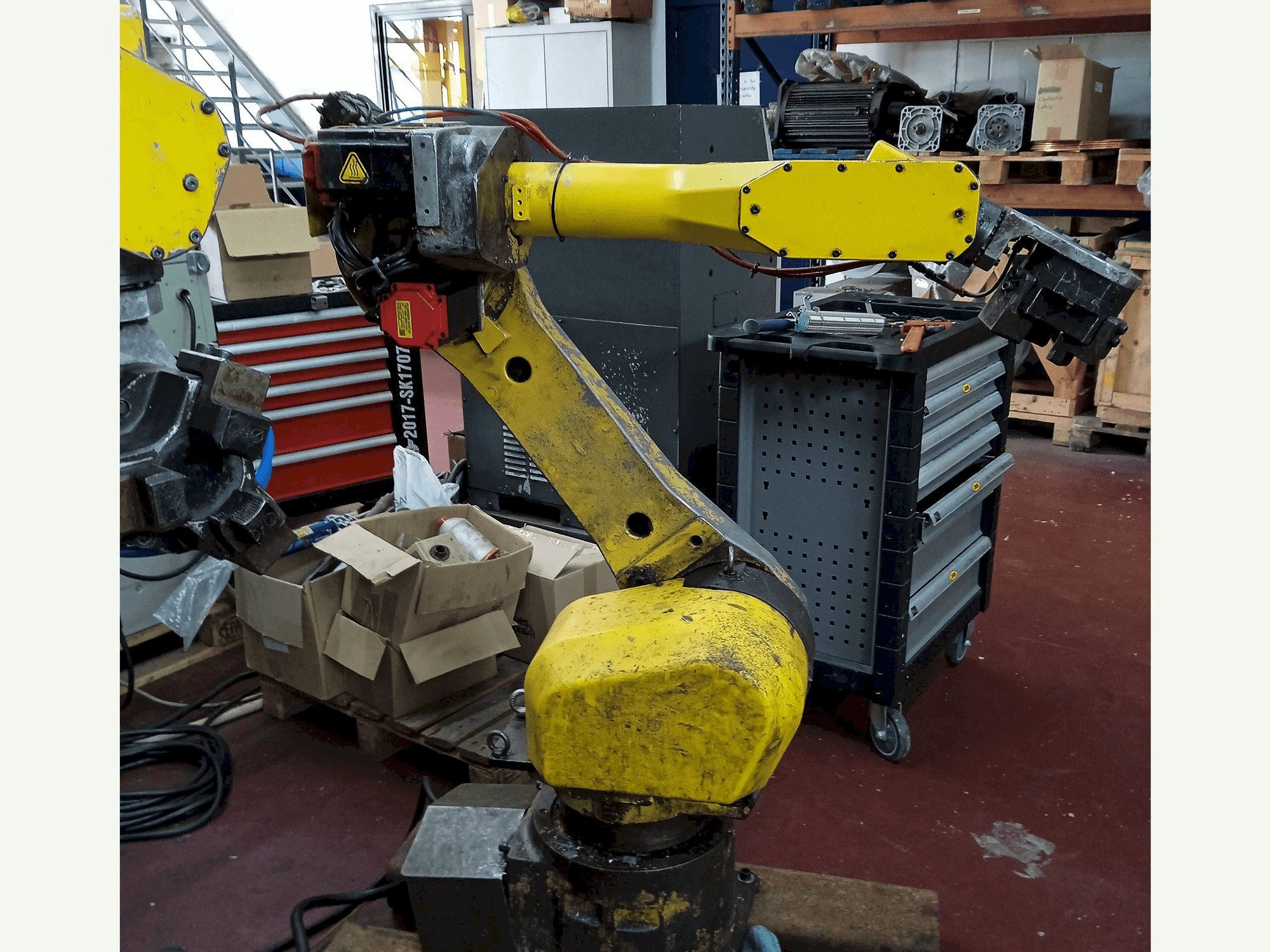 FANUC M-16IB-maskinen framifrån