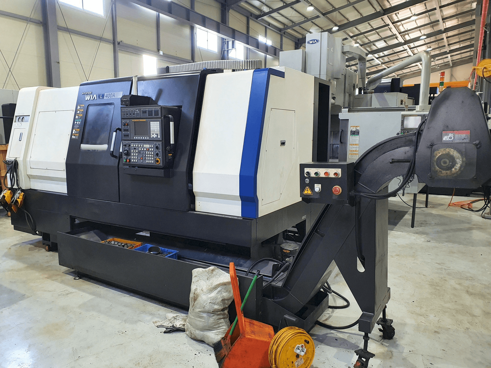 Hyundai Wia L400A-maskinen framifrån