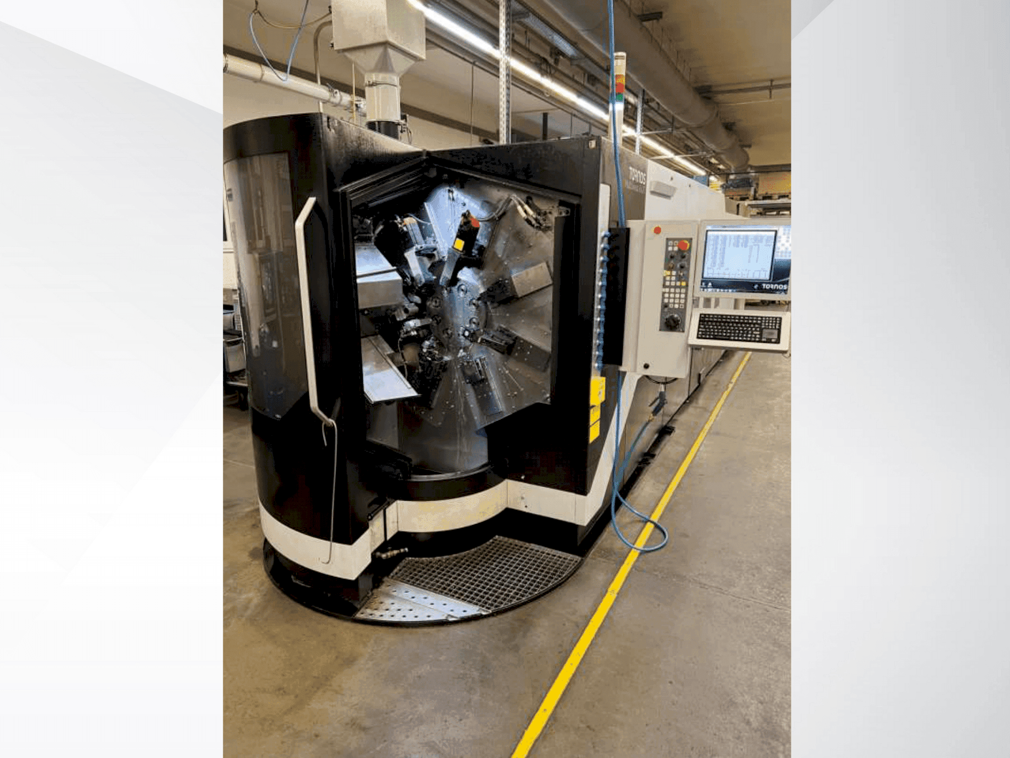 Tornos MultiSwiss 8x26-maskinen framifrån