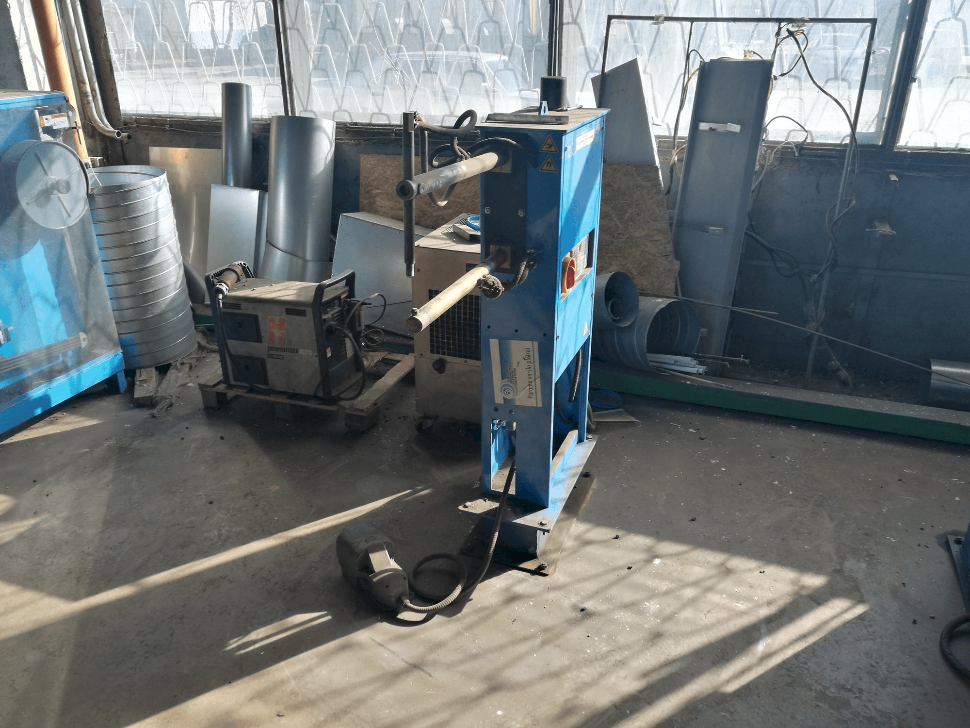 TECNA 4611N-maskinen framifrån