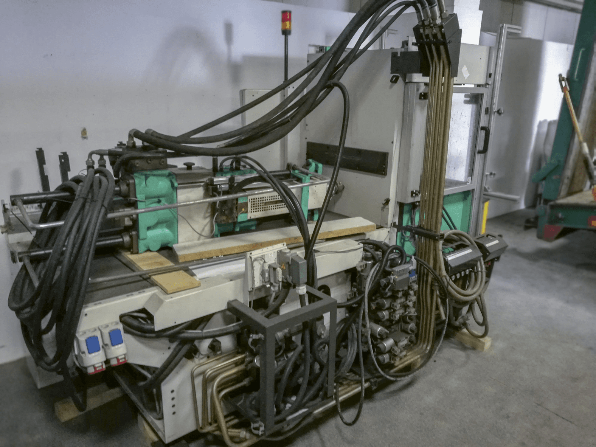 Arburg-maskinen framifrån420C 800-250