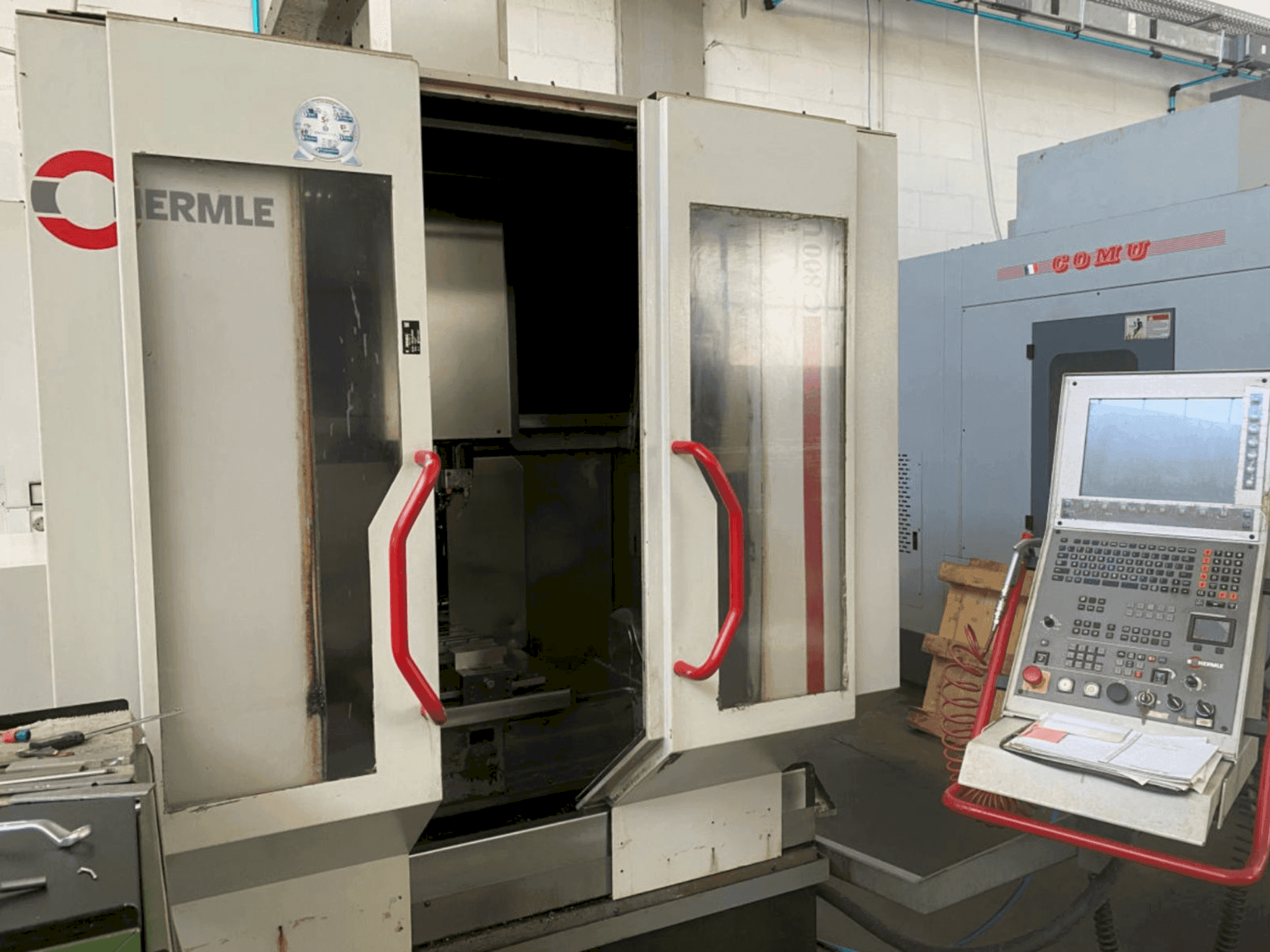 HERMLE C 800 U-maskinen framifrån