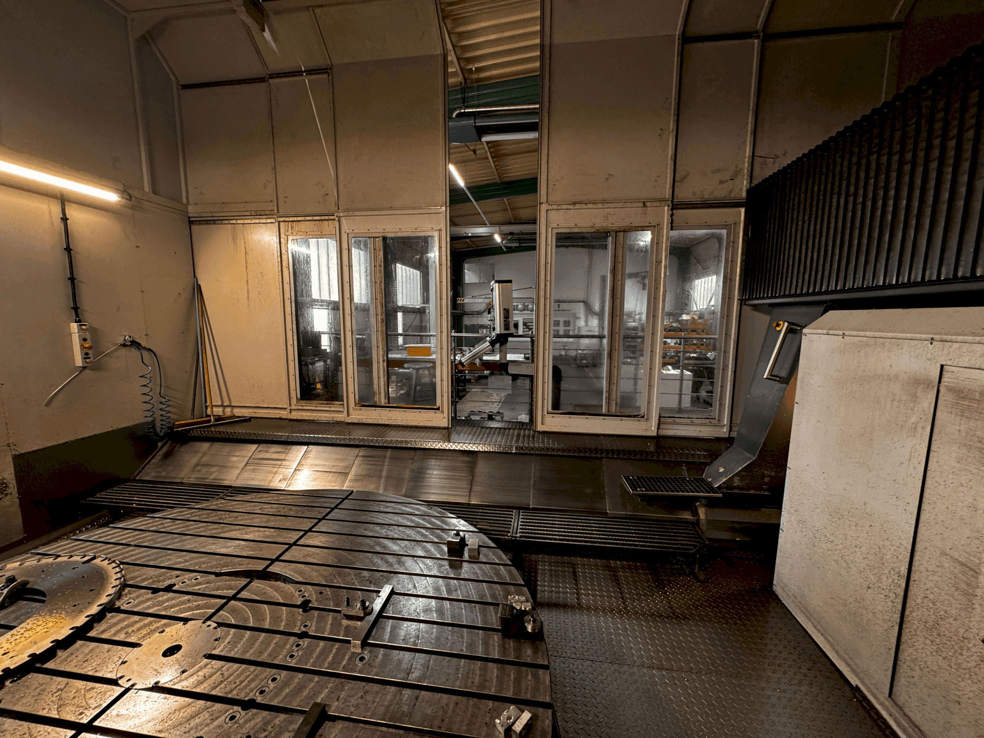 AXA VPC 2800-U-maskinen framifrån