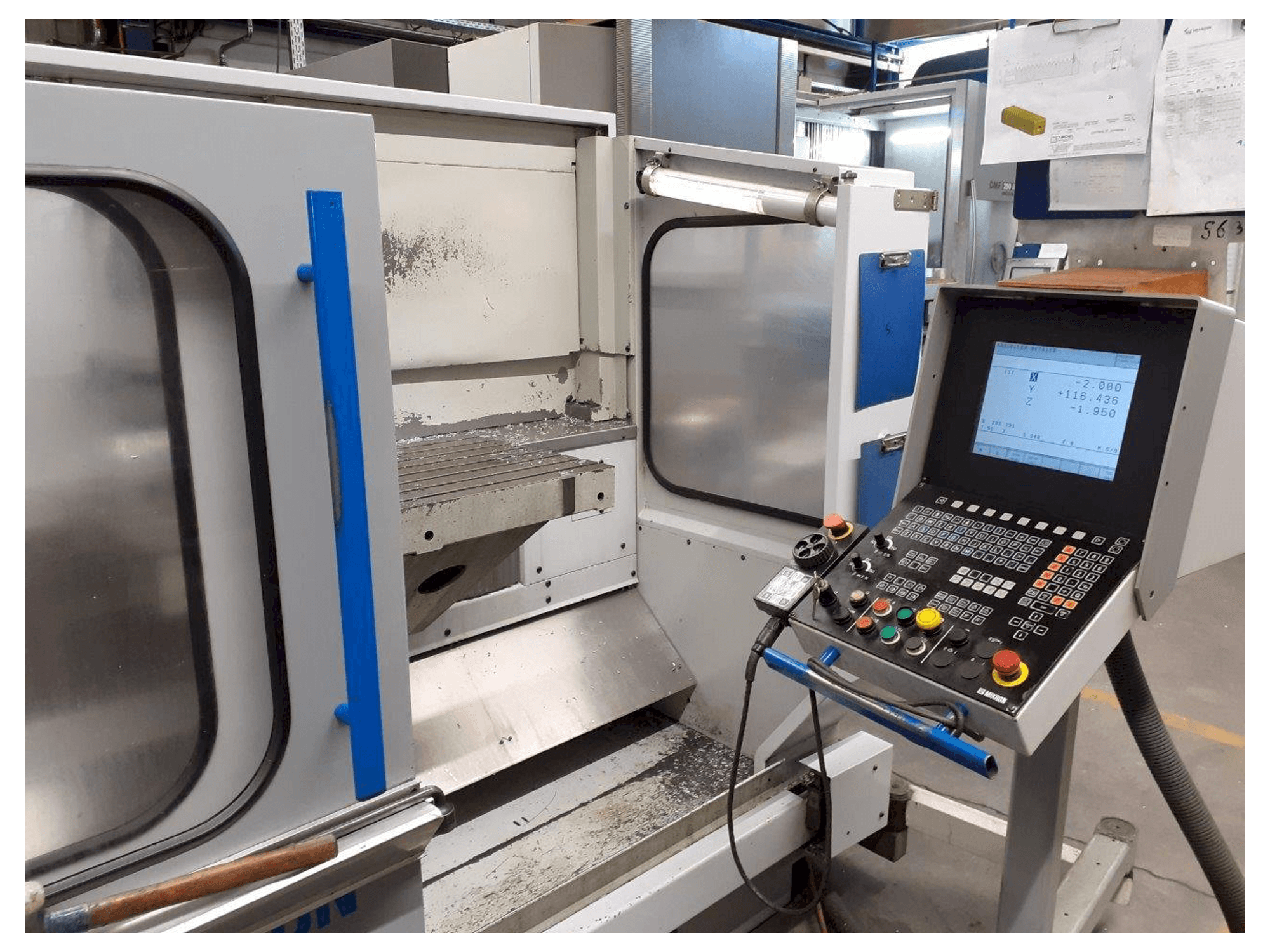 MIKRON UME 600-maskinen framifrån