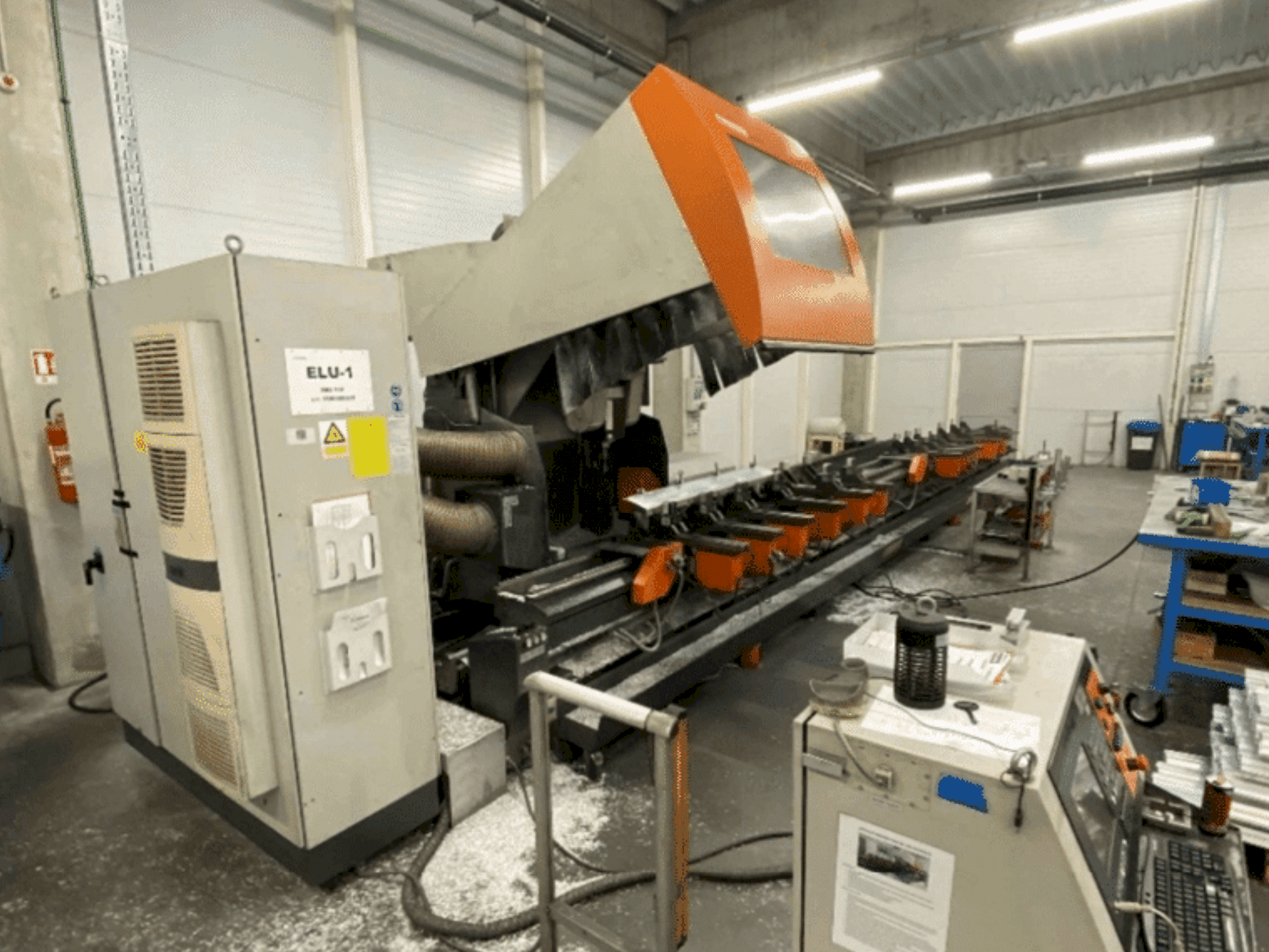 Elumatec SBZ 150-maskinen framifrån