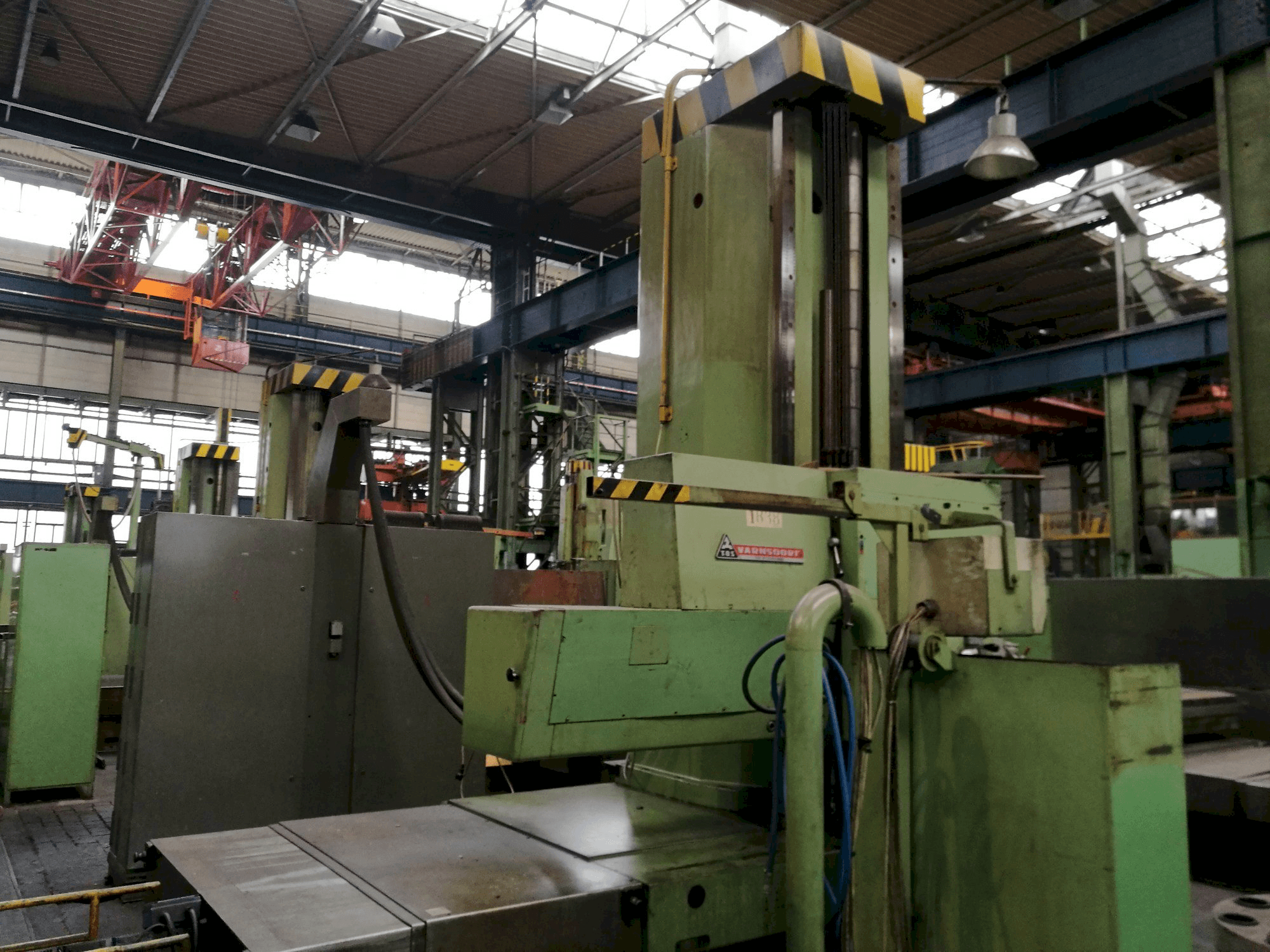 TOS WHN 13-maskinen framifrån