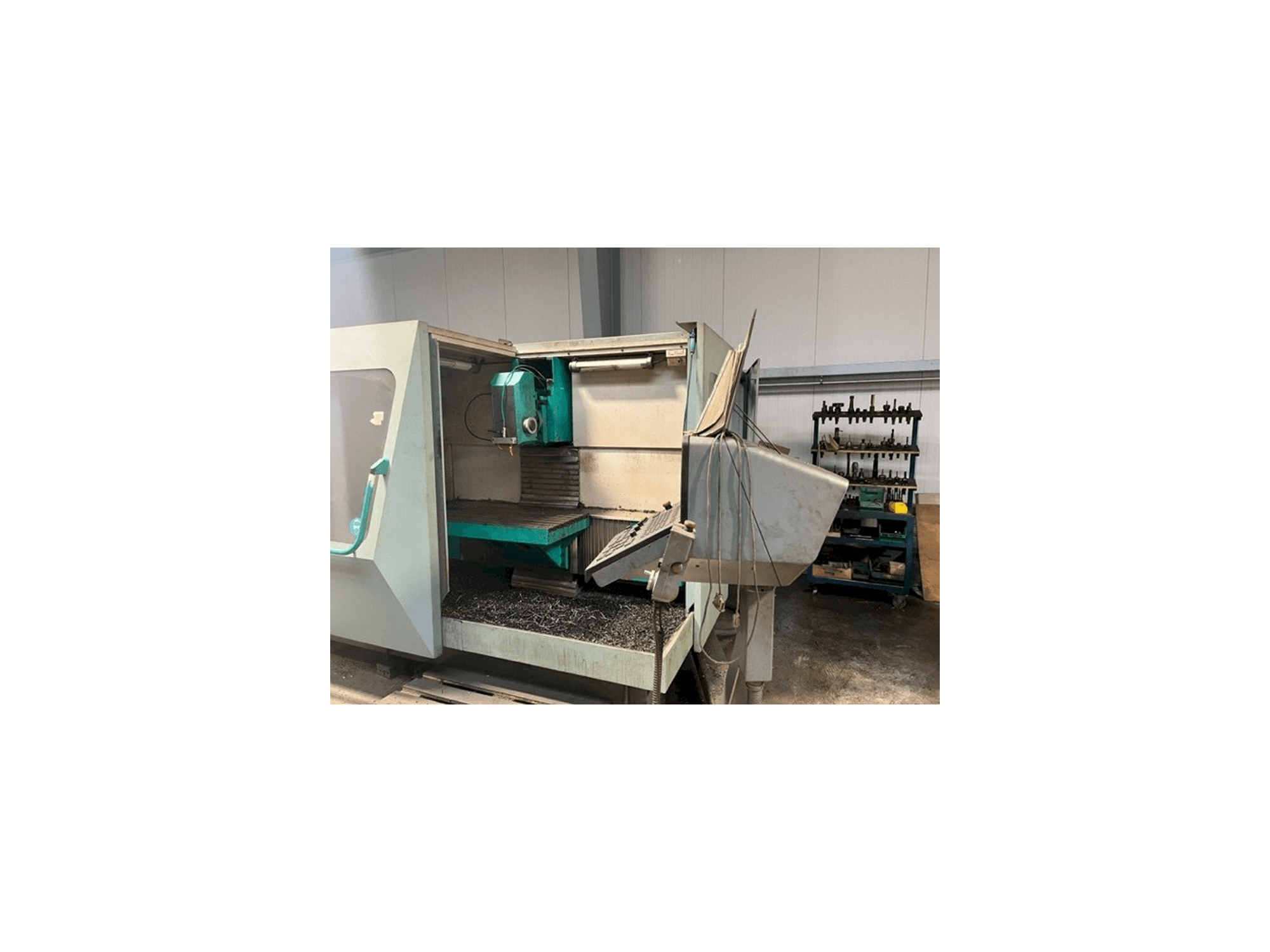 DECKEL FP 4-60-maskinen framifrån