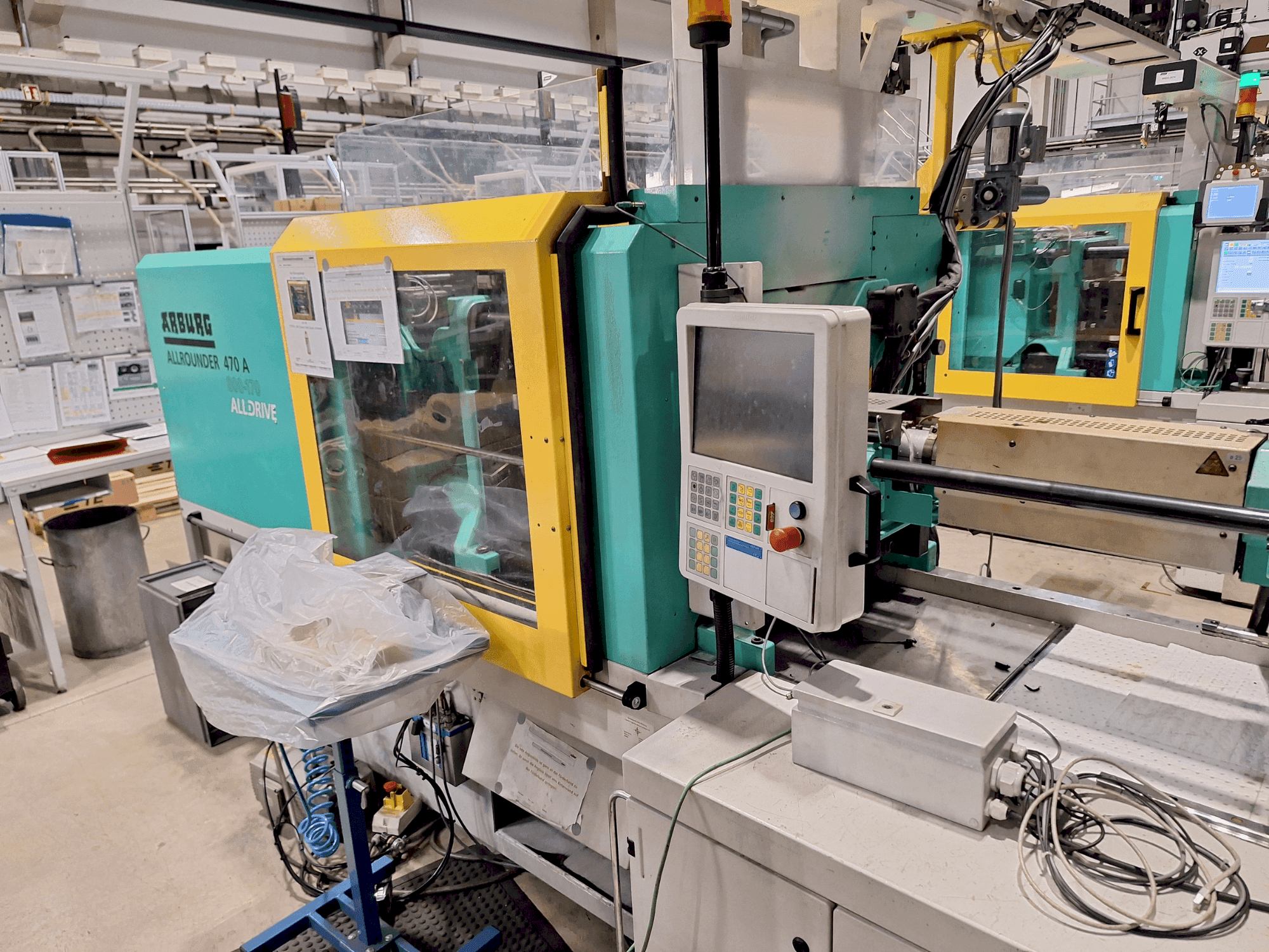 Arburg 470 A 800-170-maskinen framifrån