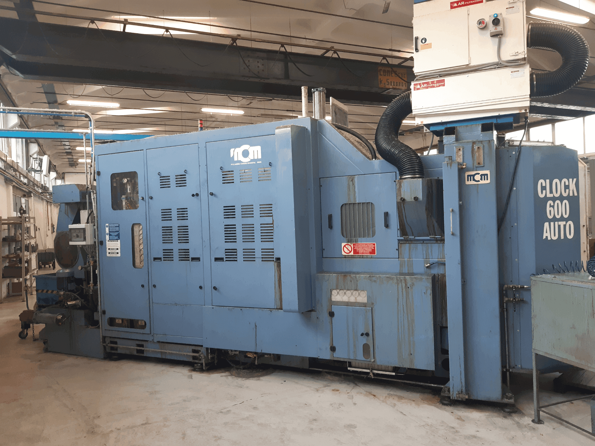 MCM Clock 600 Auto-maskinen framifrån