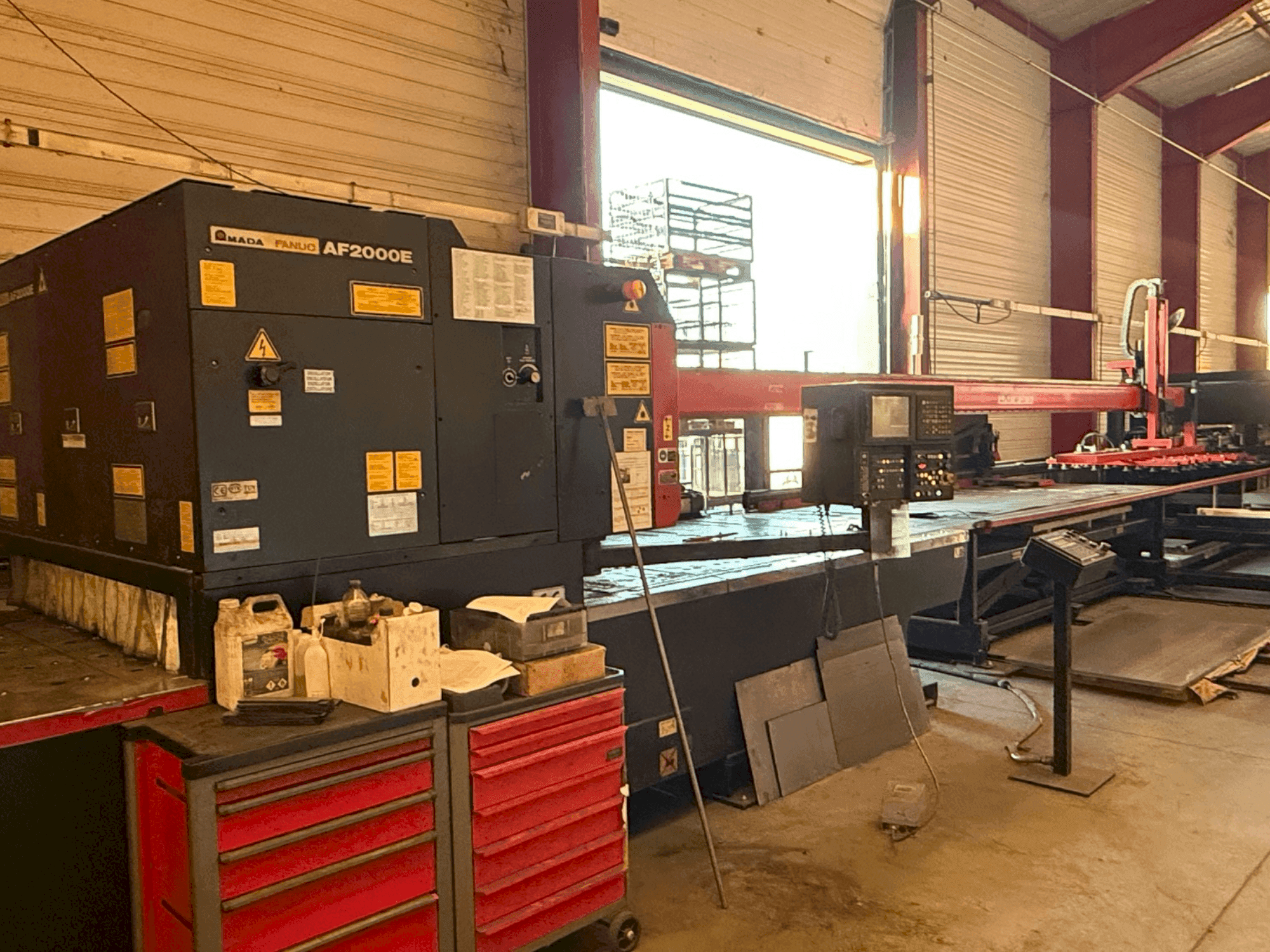 AMADA LC2415 alpha3-maskinen framifrån